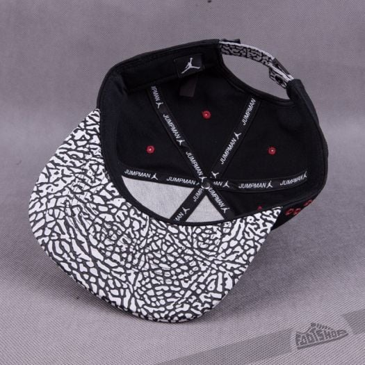 Strapback jordan sales