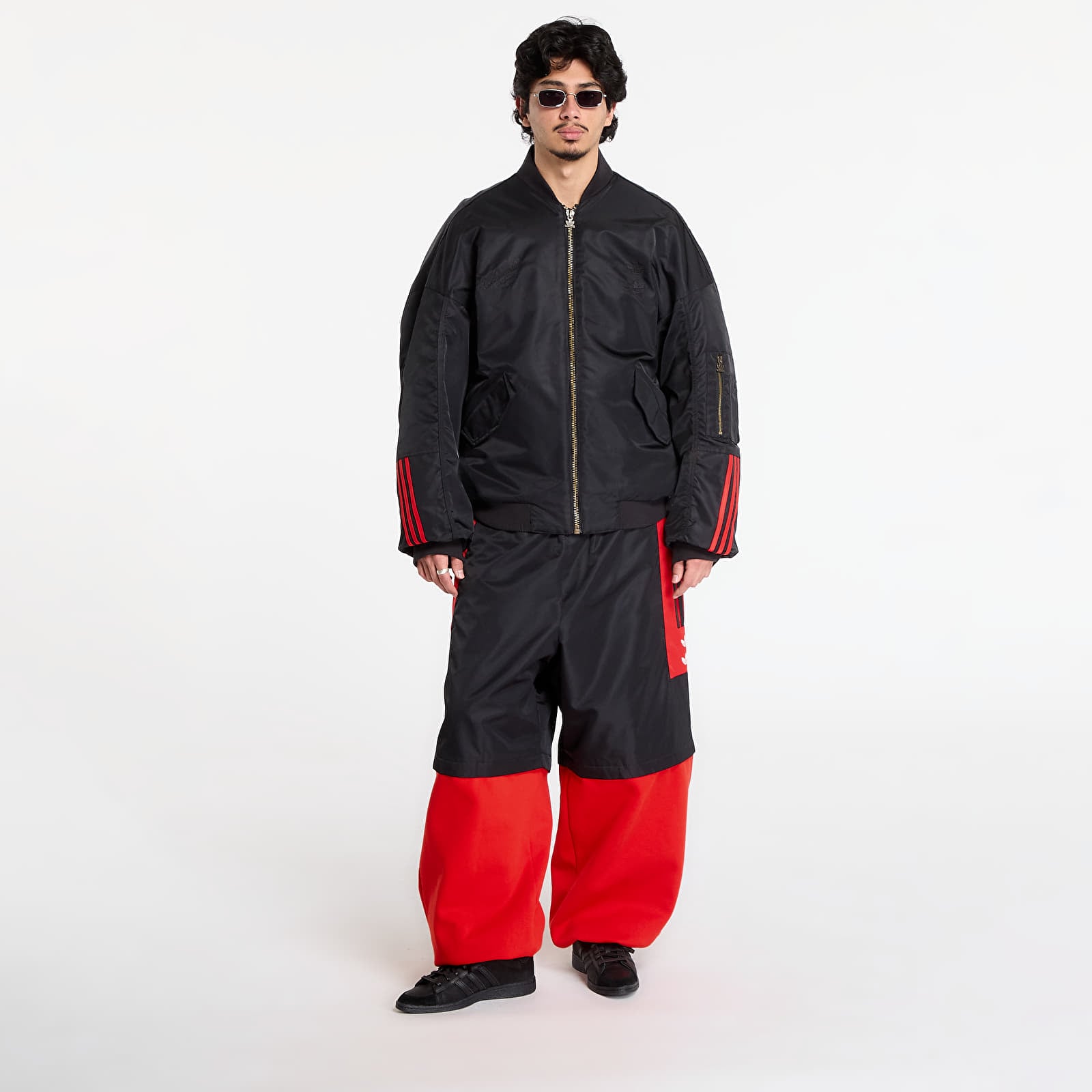 Striukės adidas x Willy Chavarria Satin Bomber Black