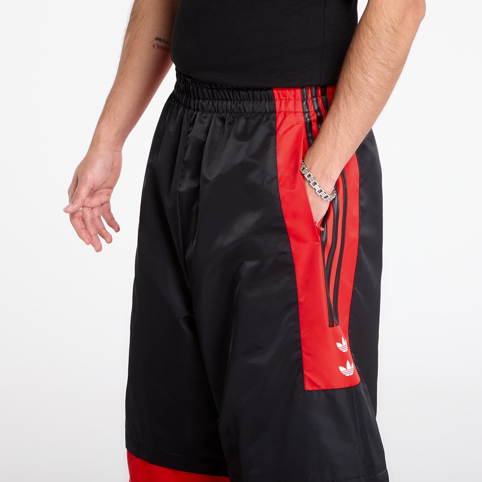 Hlače adidas x Willy Chavarria Fleece Track Pants Black/ Red