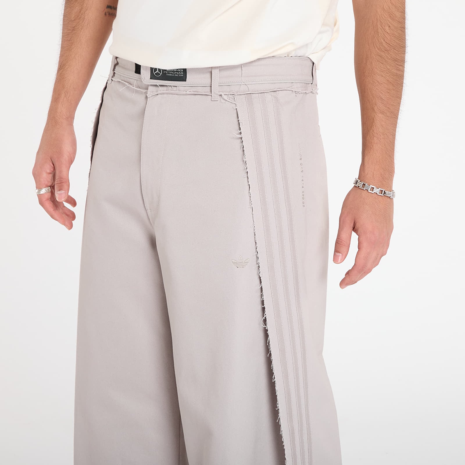 Byxor adidas x Bad Bunny x Mercedes - AMG Petronas Formula One Team Race Pants UNISEX Clear Granite