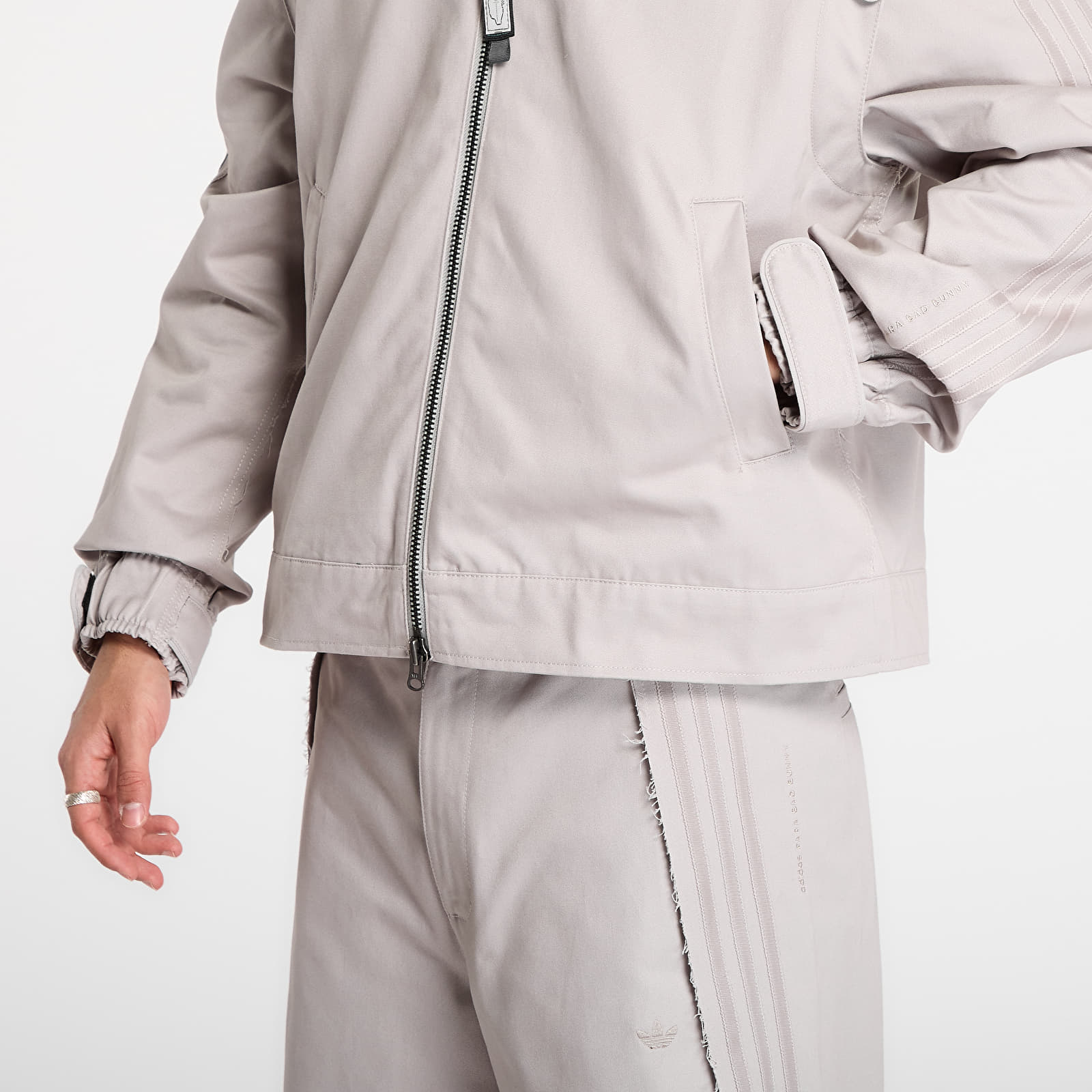 Jakne  adidas x Bad Bunny x Mercedes - AMG Petronas Formula One Team Racing Zip Up Jacket UNISEX Clear Granite