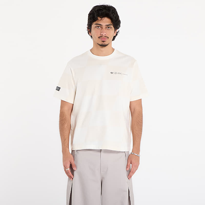 T-shirt adidas Bad Bunny X Mercedes - Amg Petronas Formula One Team T-Shirt Core White/ Chalk White