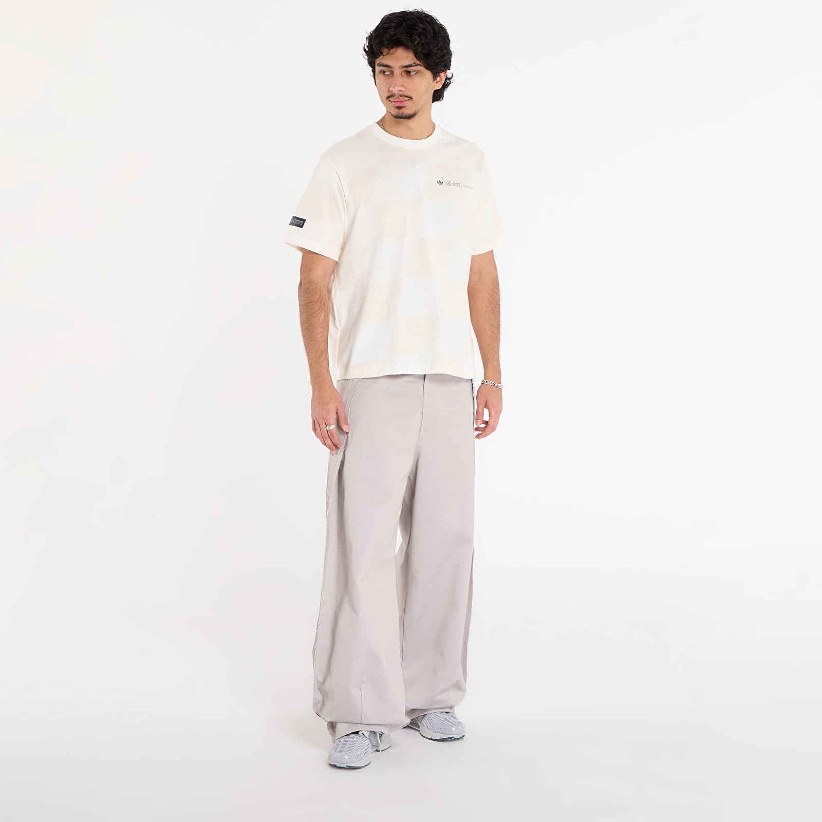 Футболки adidas x Bad Bunny x Mercedes - AMG Petronas Formula One Team Racing Tee Core White/ Core White