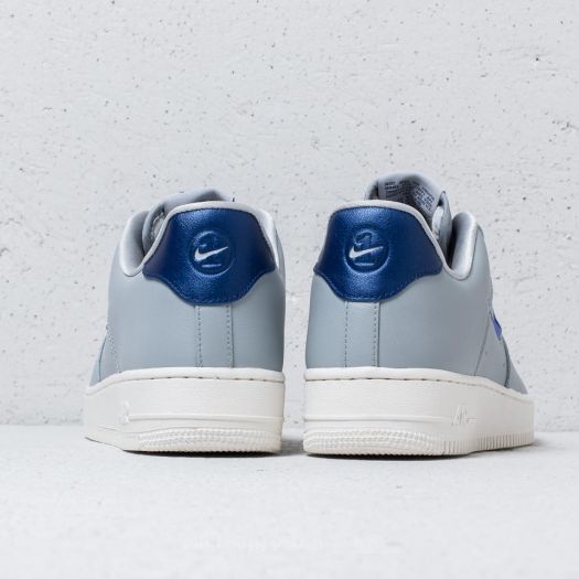Nike Air Force 1 07 LV8 Leather