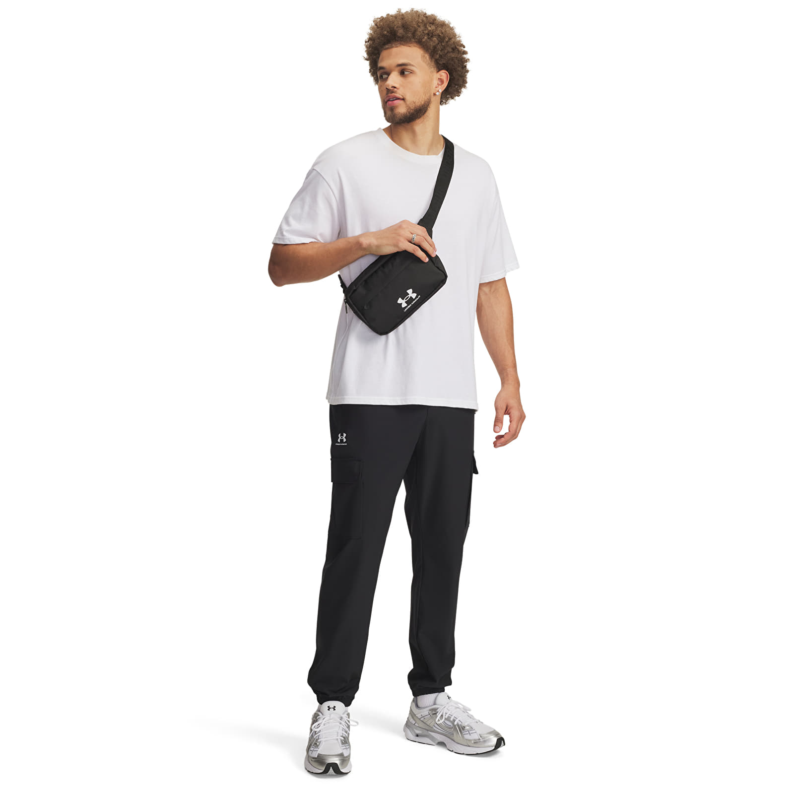 Чоловічі штани Under Armour Vibe Woven Cargo Pants Black