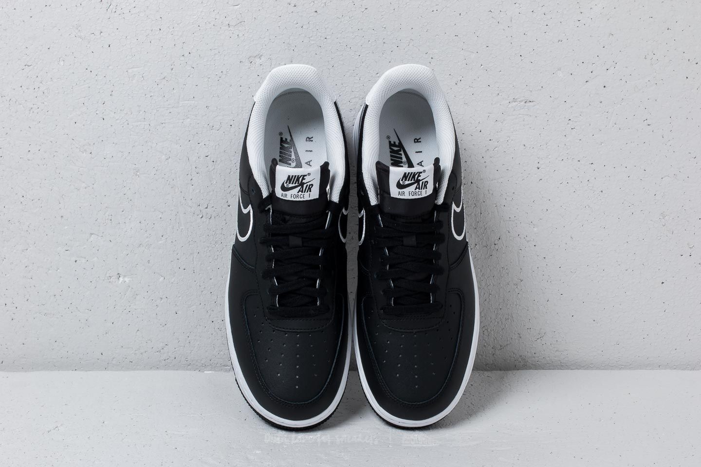 Pánské tenisky a boty Nike Air Force 1 '07 Leather Black/ White