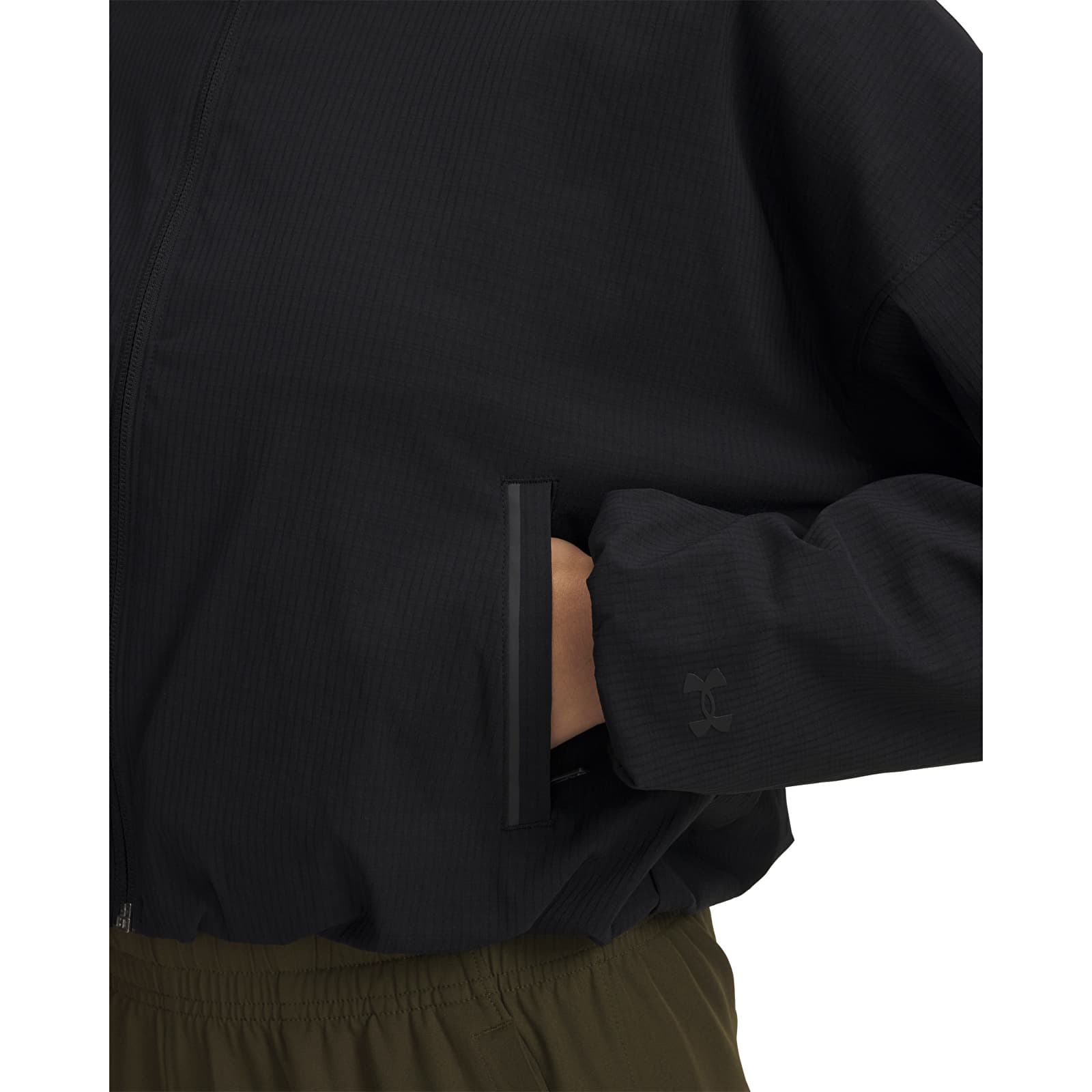 Hoodies für Frauen Under Armour Unstoppable Woven Rstop Ls Black