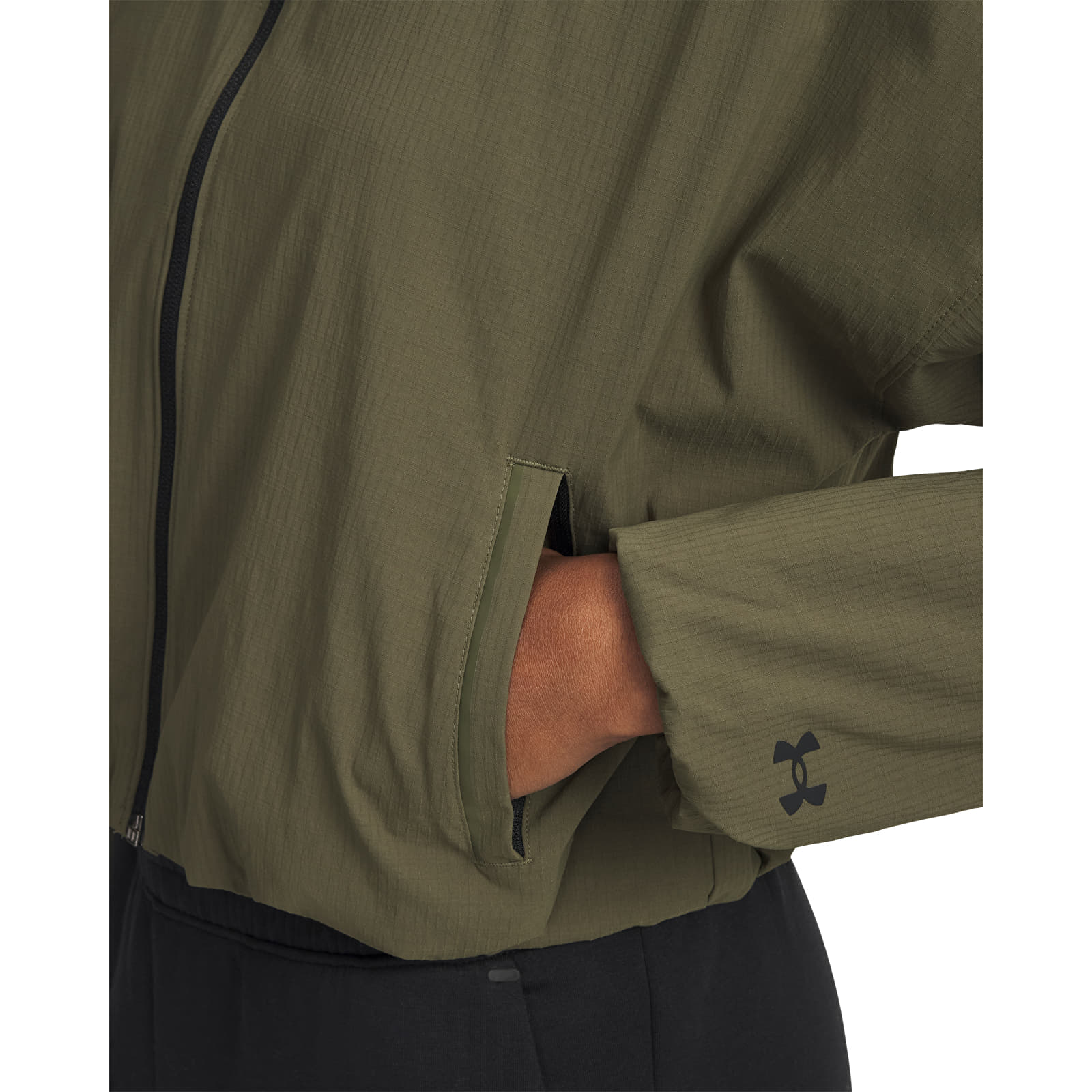 Hoodies für Frauen Under Armour Unstoppable Woven Rstop Ls Green