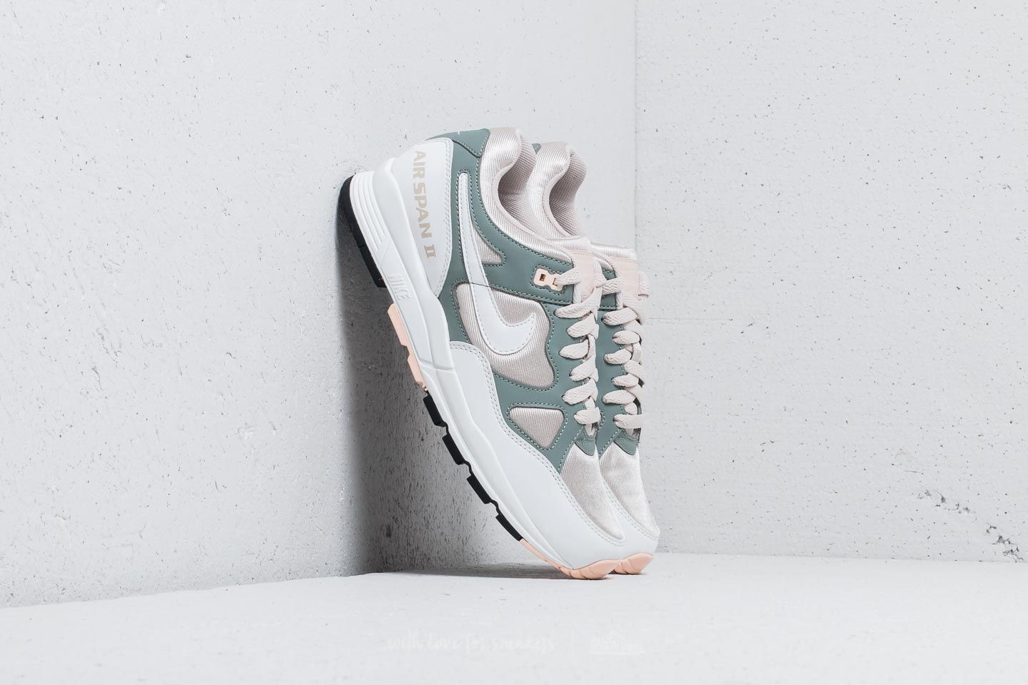 Nike air span 2 summit white store