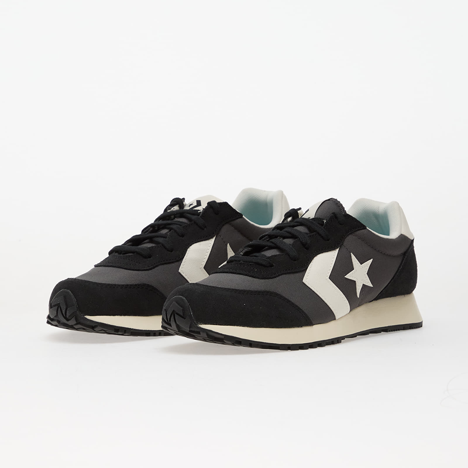 Sapatos de homem Converse Omega Trainer Ox Black