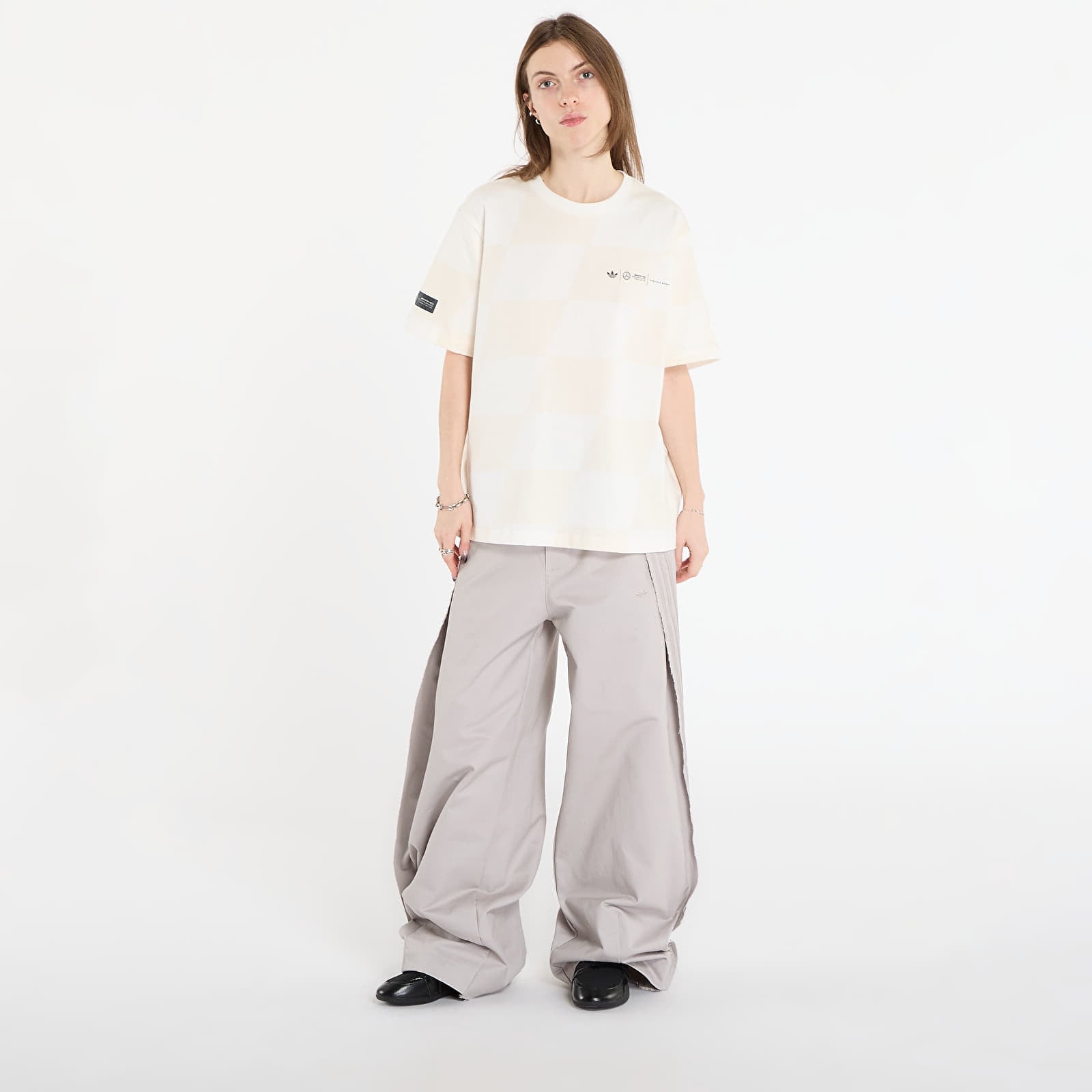 Футболки adidas x Bad Bunny x Mercedes - AMG Petronas Formula One Team Racing Tee Core White/ Core White