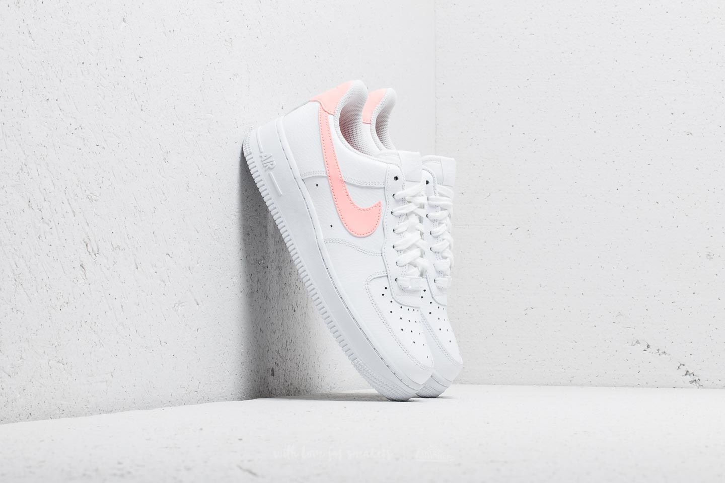Women's shoes Nike Wmns Air Force 1 '07 White/ Oracle Pink-White