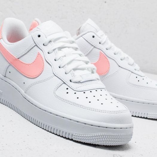 Nike Wmns Air Force 1 07