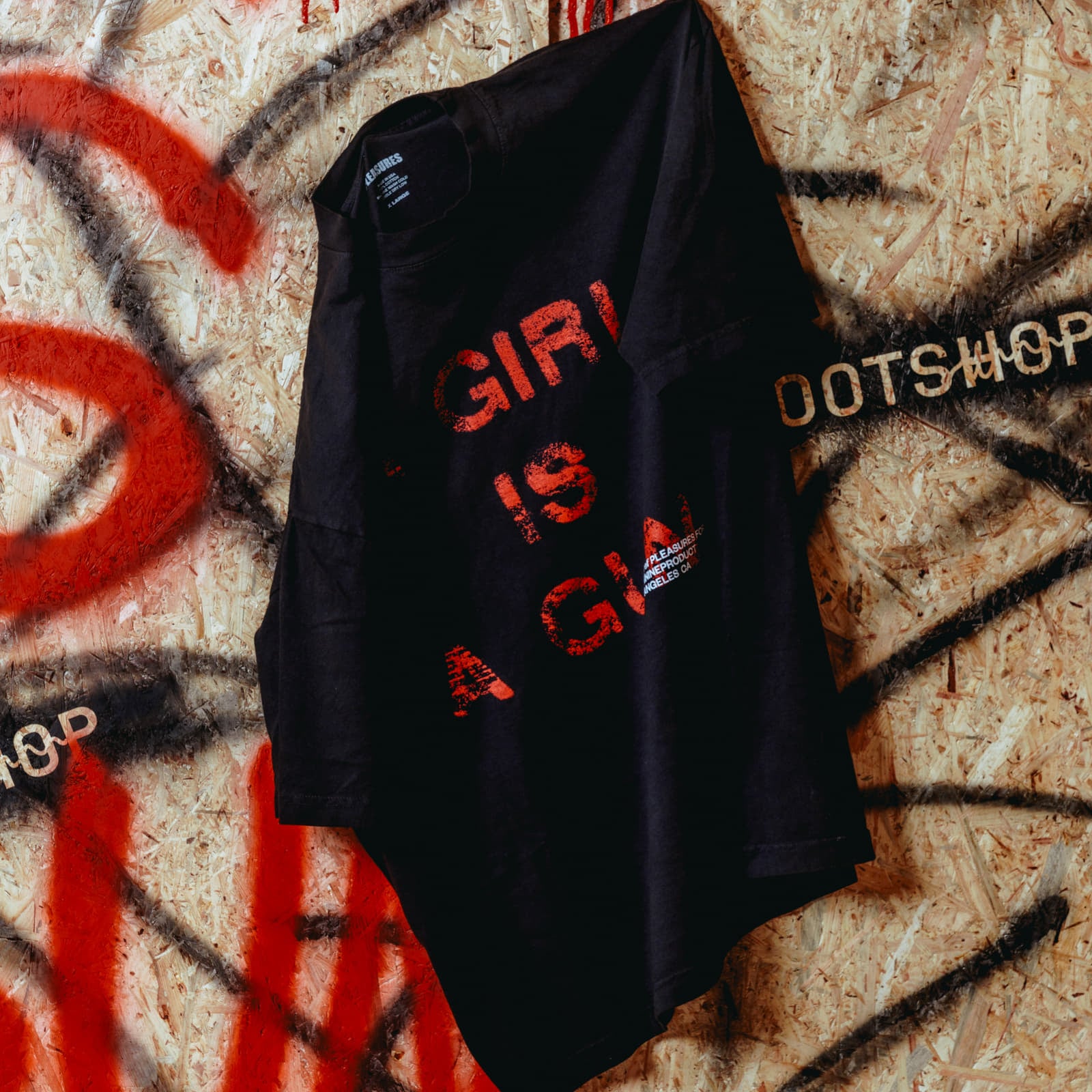 Футболки PLEASURES x FOOTSHOP EXCLUSIVE - G.I.A.G. T-Shirt Black