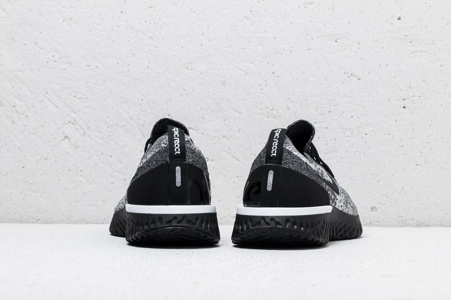 Dámské tenisky a boty Nike Epic React Flyknit WMNS Black/ Black-White