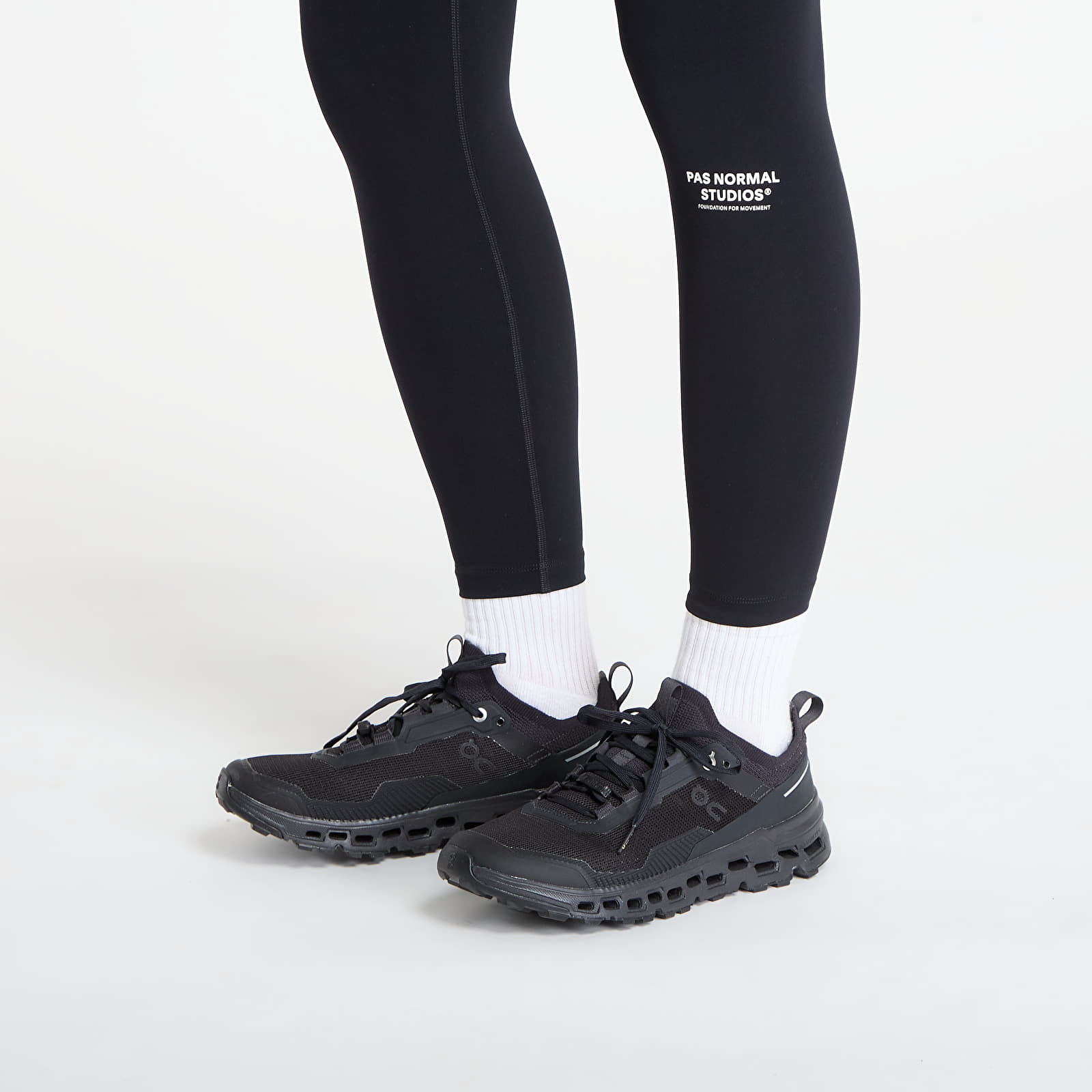 Legíny Pas Normal Studios Balance Long Tights Black