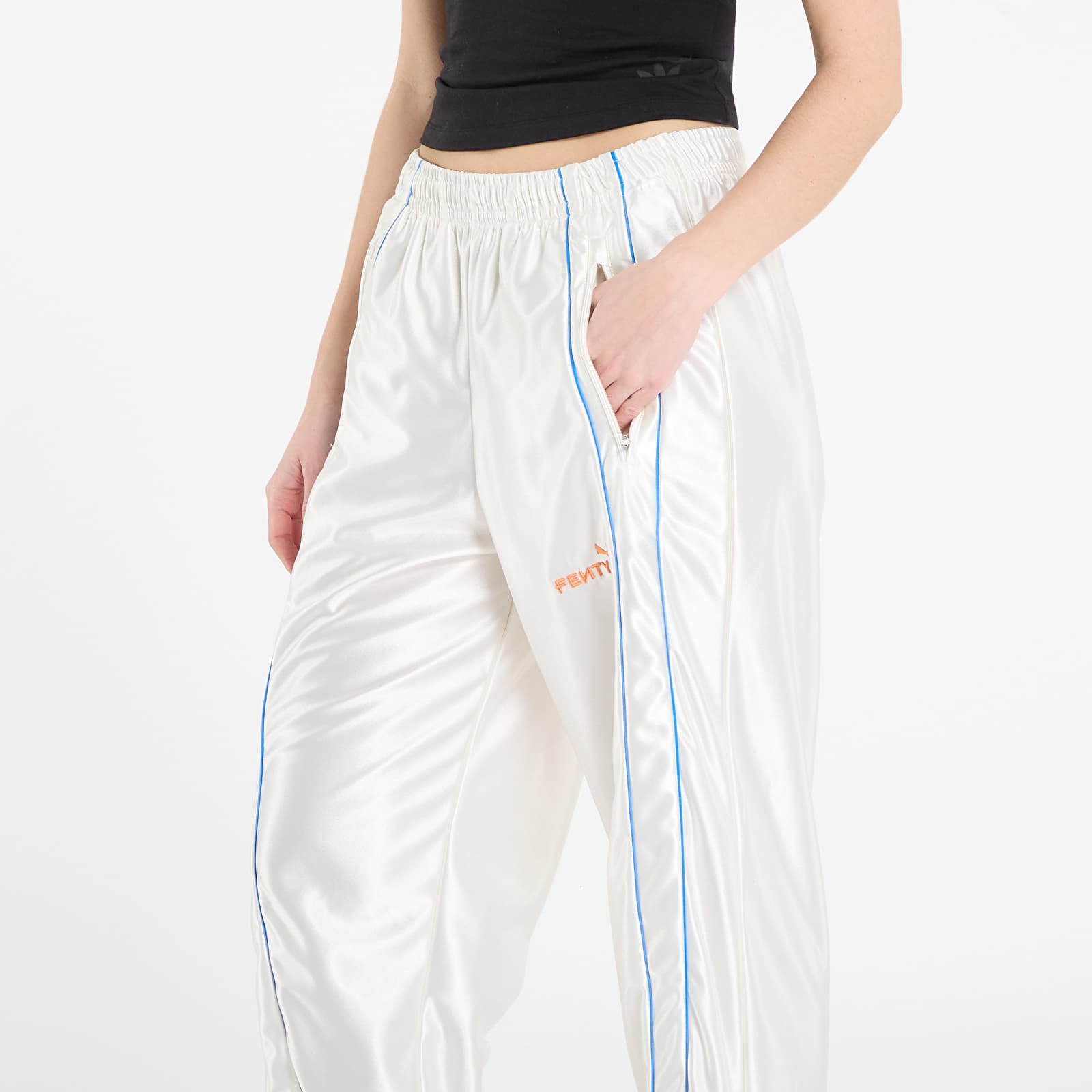 Jogger kelnės Puma x FENTY T7 Piping Track Pants UNISEX Warm White