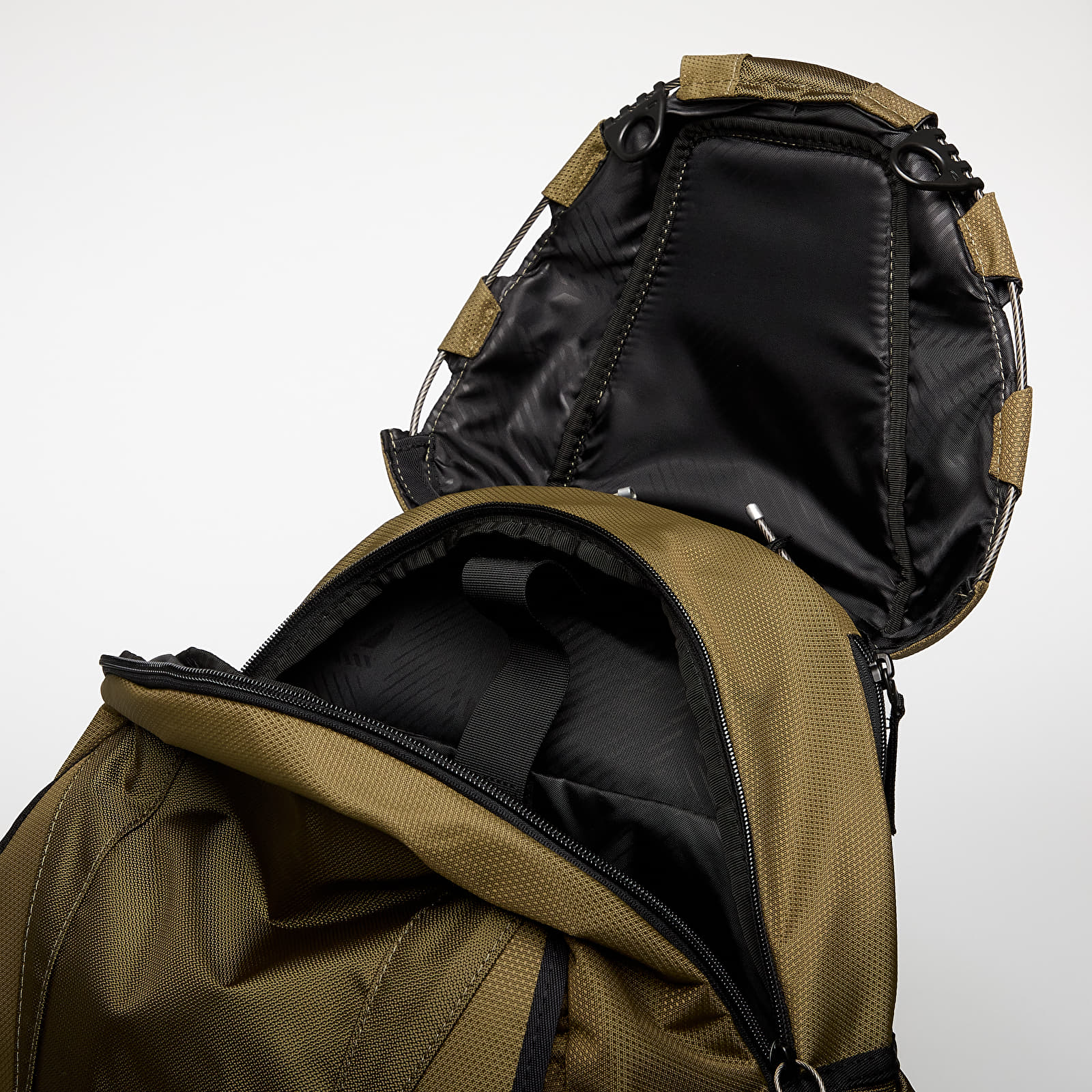 Чоловічі рюкзаки Oakley Kitchen Sink Army Green