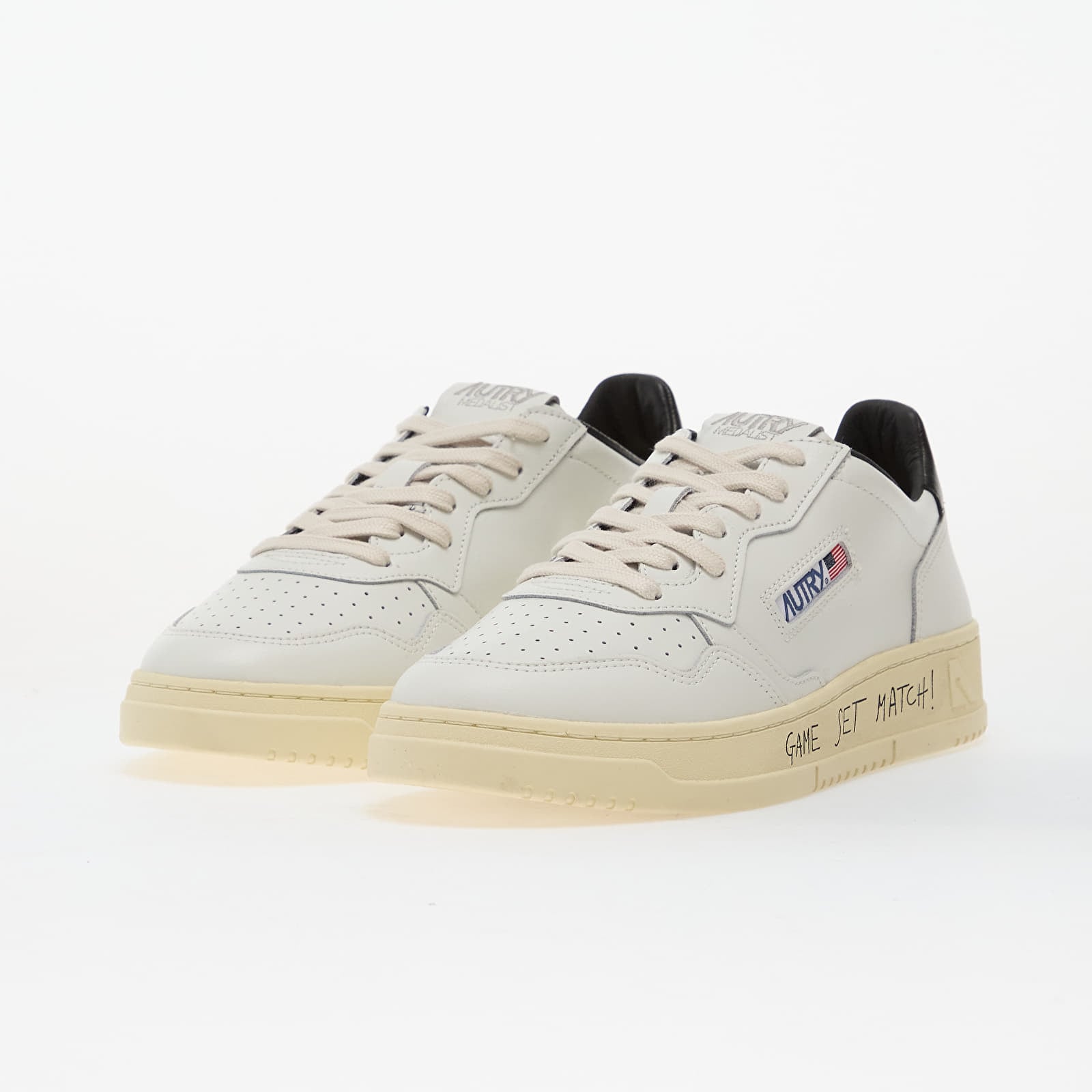 Herren Sneaker und Schuhe Autry Medalist Low Man Match/ Leat White/ Black