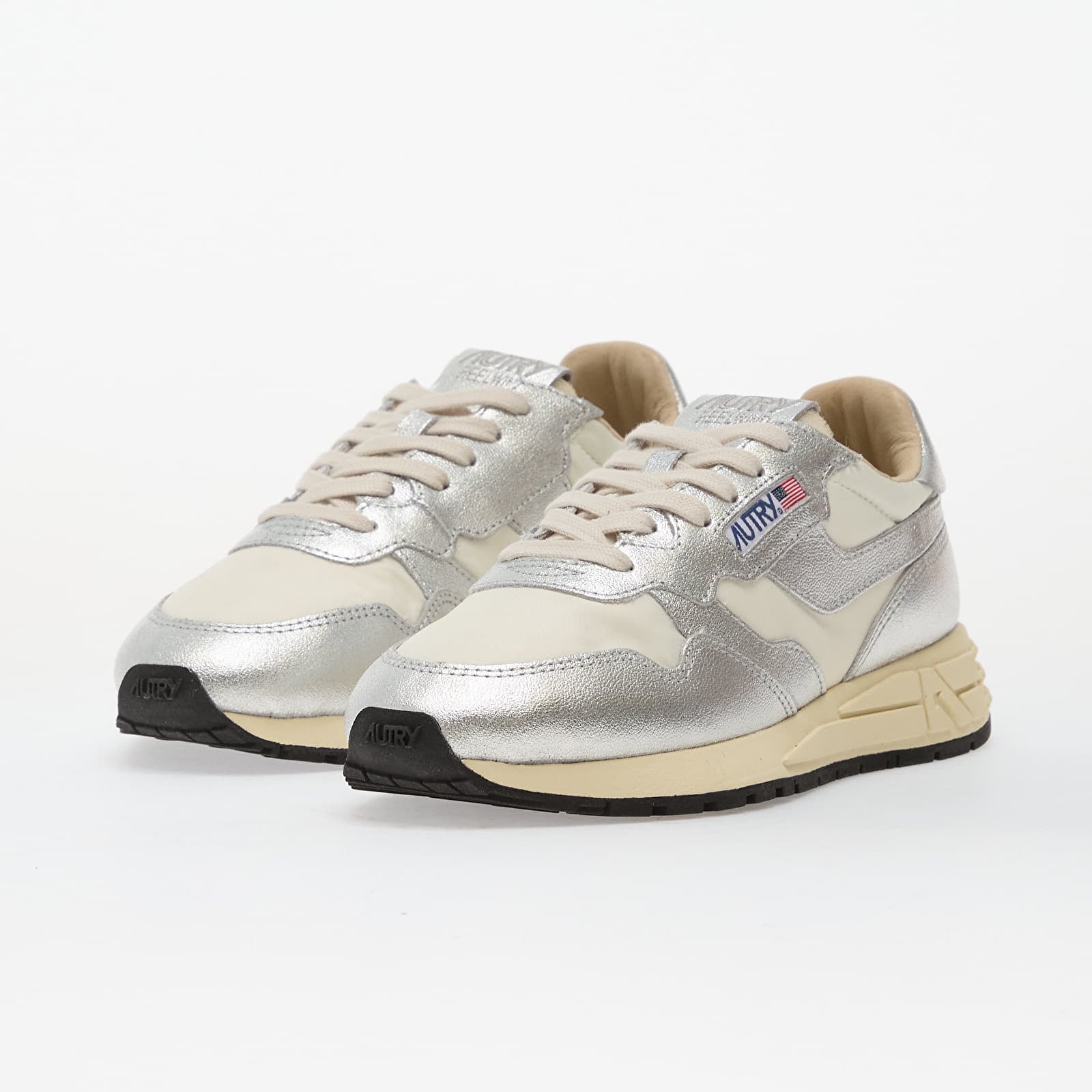 Damen Sneaker und Schuhe Autry Reelwind Low Wom Lamlea/ Nyl White/ Silv