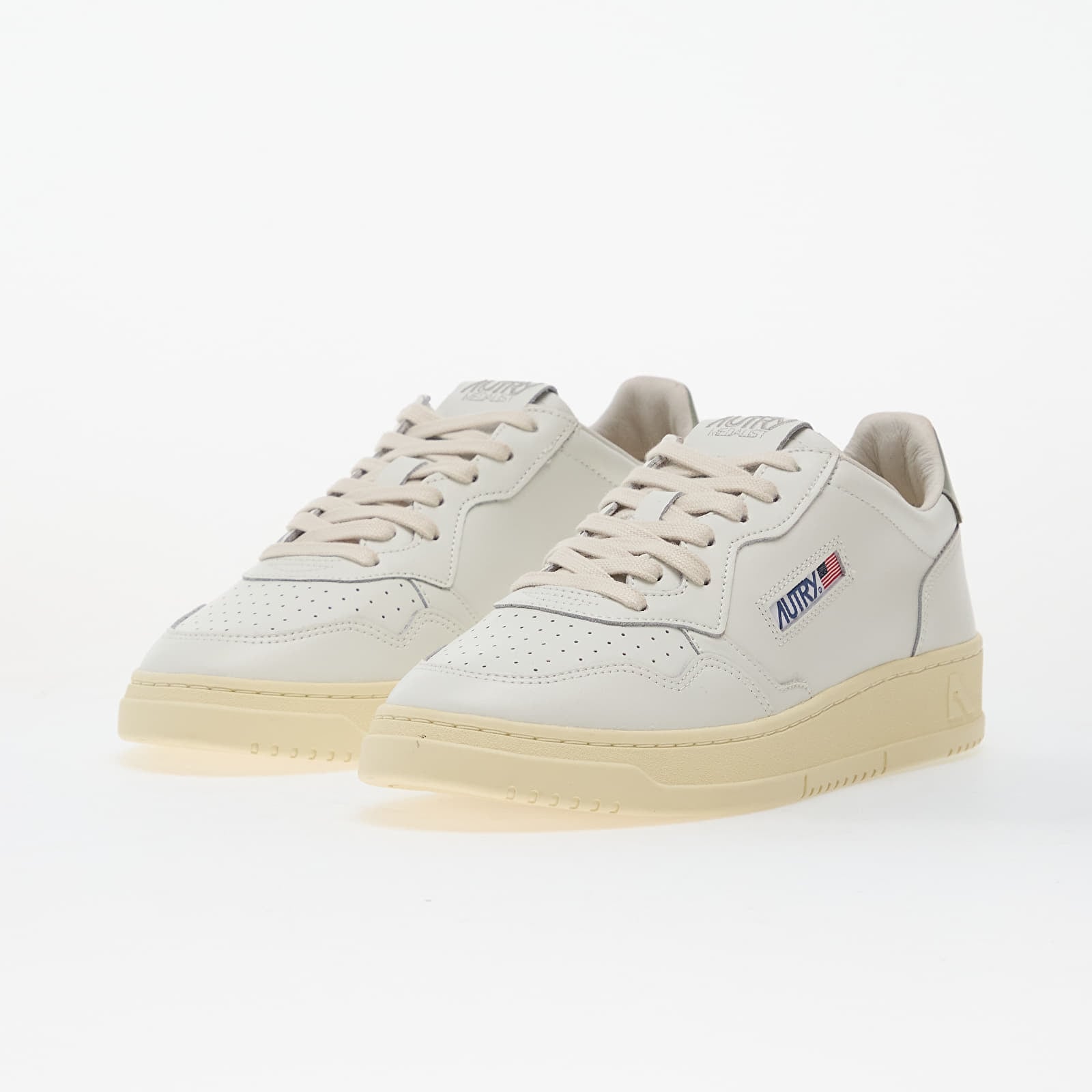 Pánske tenisky a topánky Autry Medalist Low Man Leat/ Leat White/ Seagr