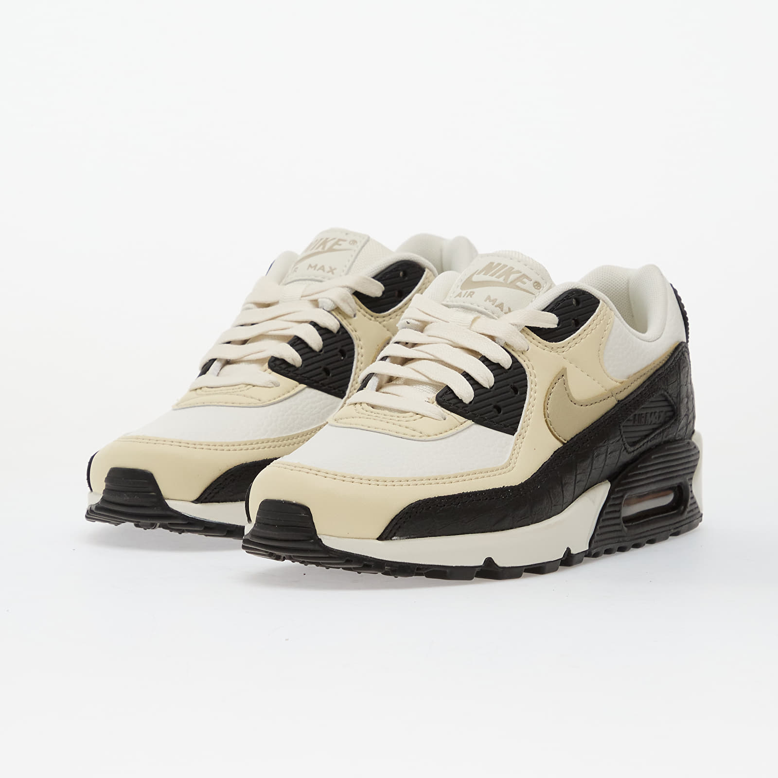 Γυναικεία παπούτσια Nike Air Max 90 Sail/ Fossil-Black-Desert Khaki