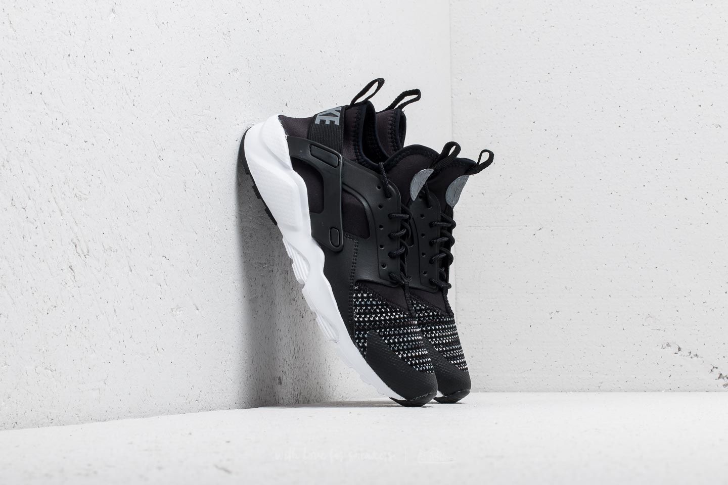 Chaussures et baskets femme Nike Air Huarache Run Ultra SE (GS) Black/ Cool Grey-Anthracite