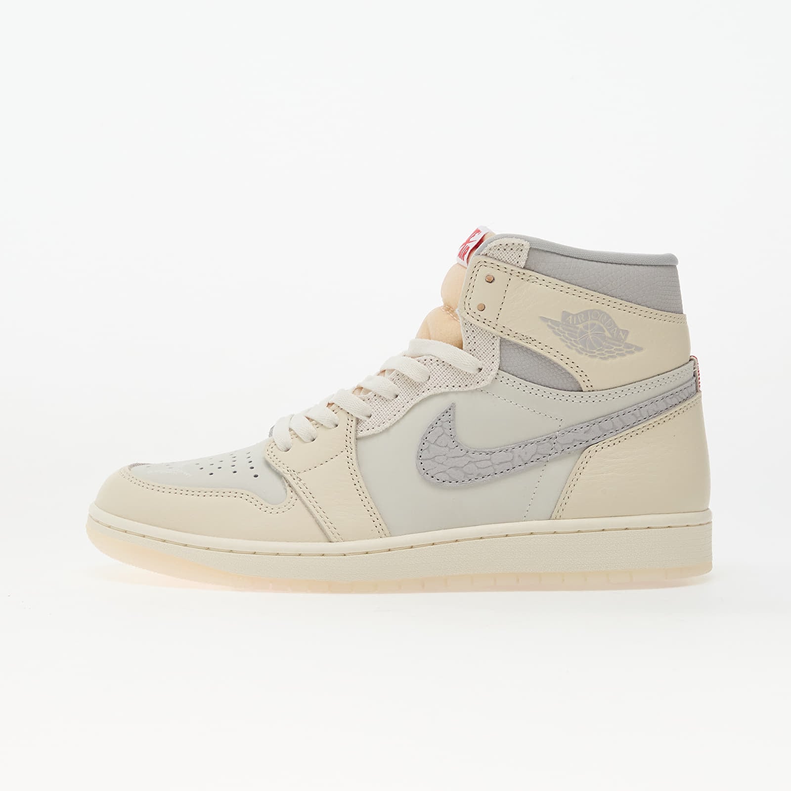 Vīriešu apavi Air Jordan 1 Retro High OG "Sail University Red" Sail/ University Red-Pale Ivory
