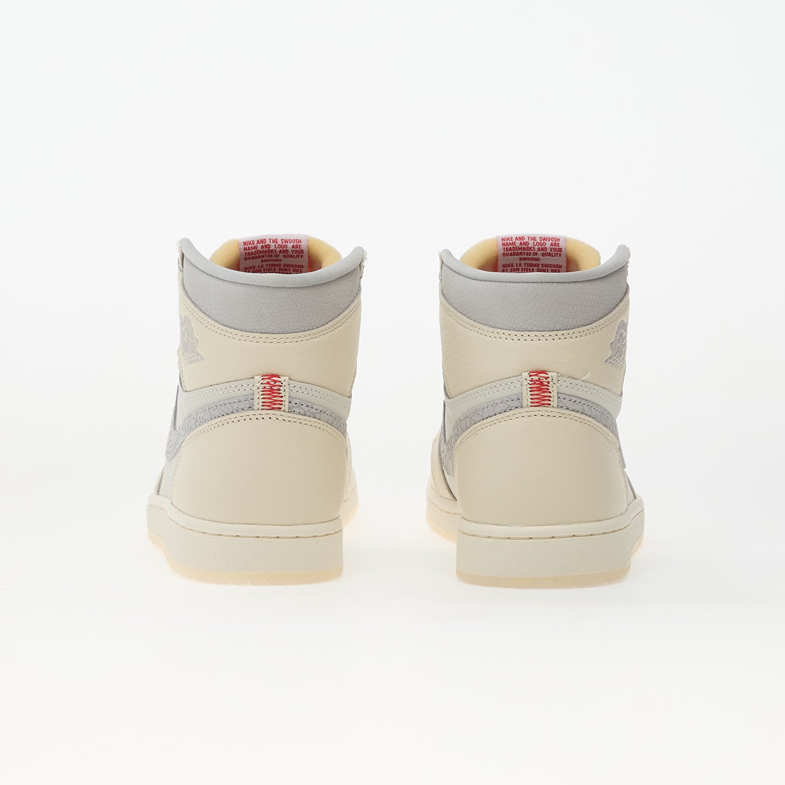 Vīriešu apavi Air Jordan 1 Retro High OG "Sail University Red" Sail/ University Red-Pale Ivory