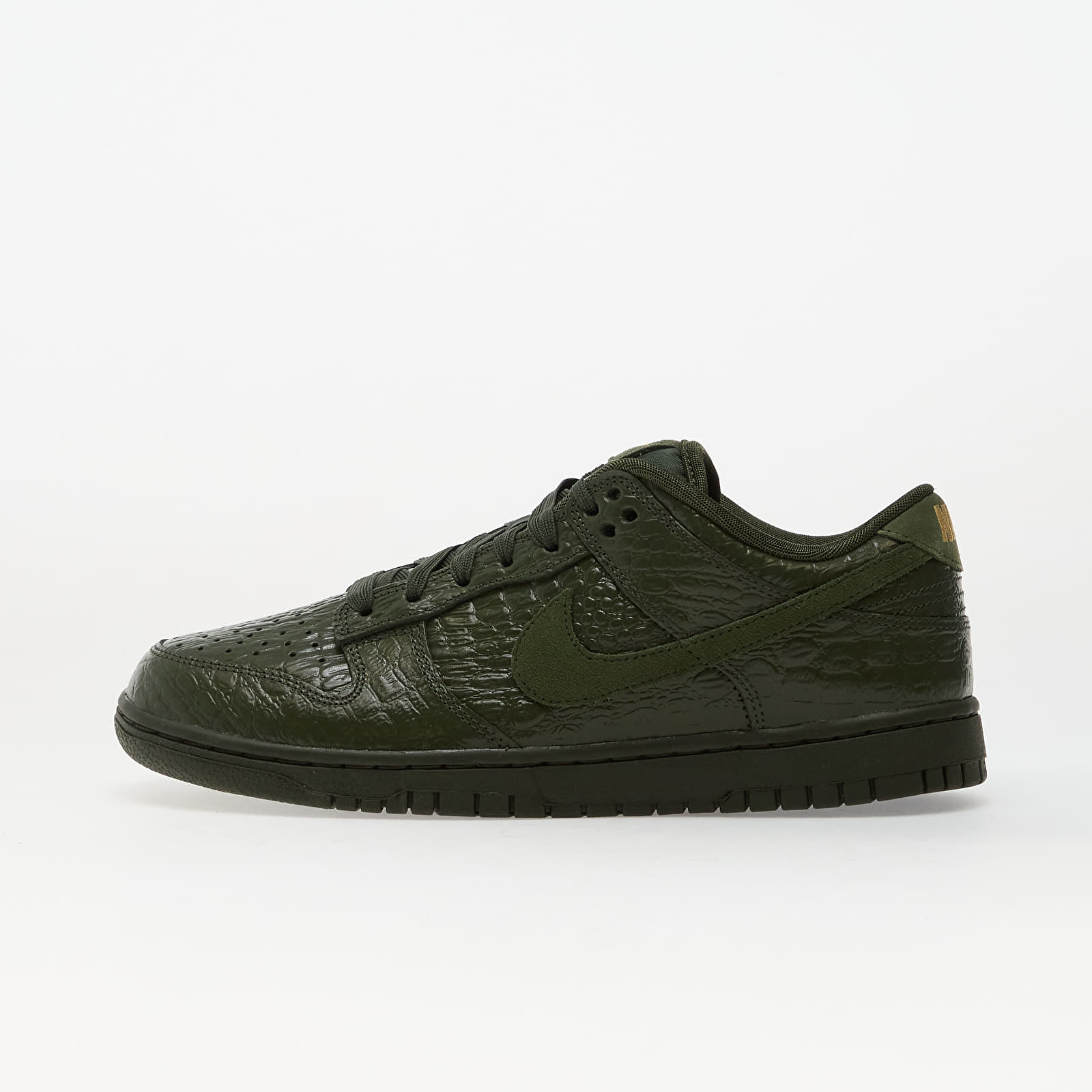 Women's shoes Nike Dunk Low Carbon Green/ Carbon Green-Metallic Gold