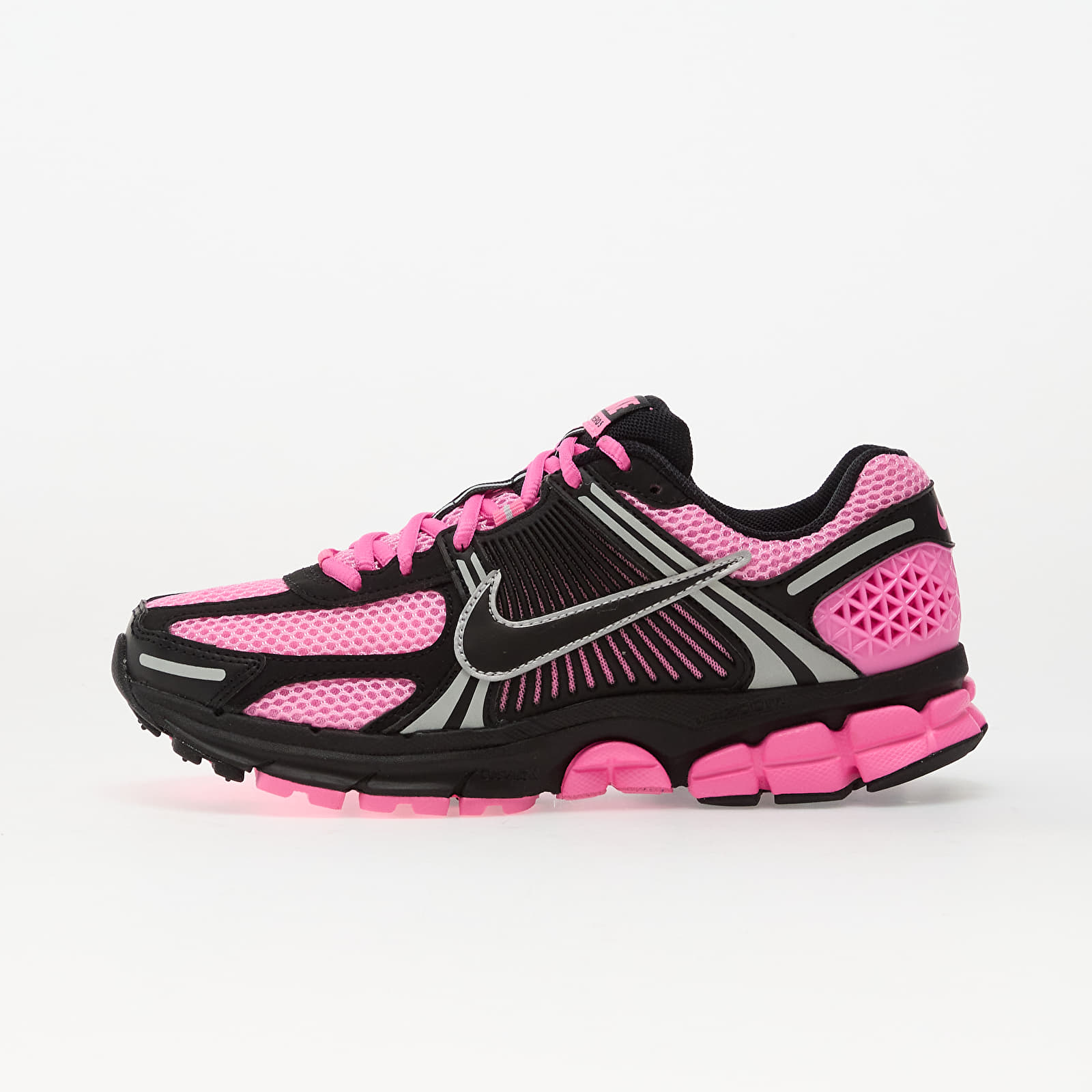 Chaussures et baskets femme Nike Zoom Vomero 5 Pink Spell/ Black-Mtlc Platinum-Pink Foam