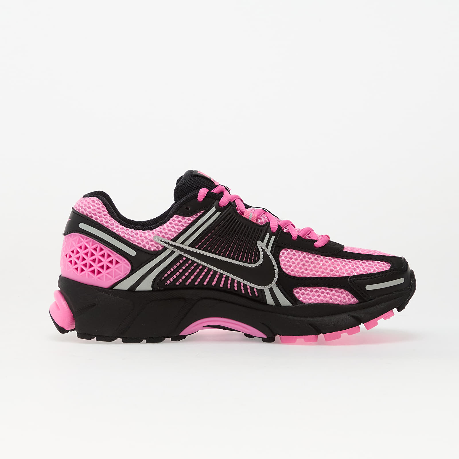 Chaussures et baskets femme Nike Zoom Vomero 5 Pink Spell/ Black-Mtlc Platinum-Pink Foam