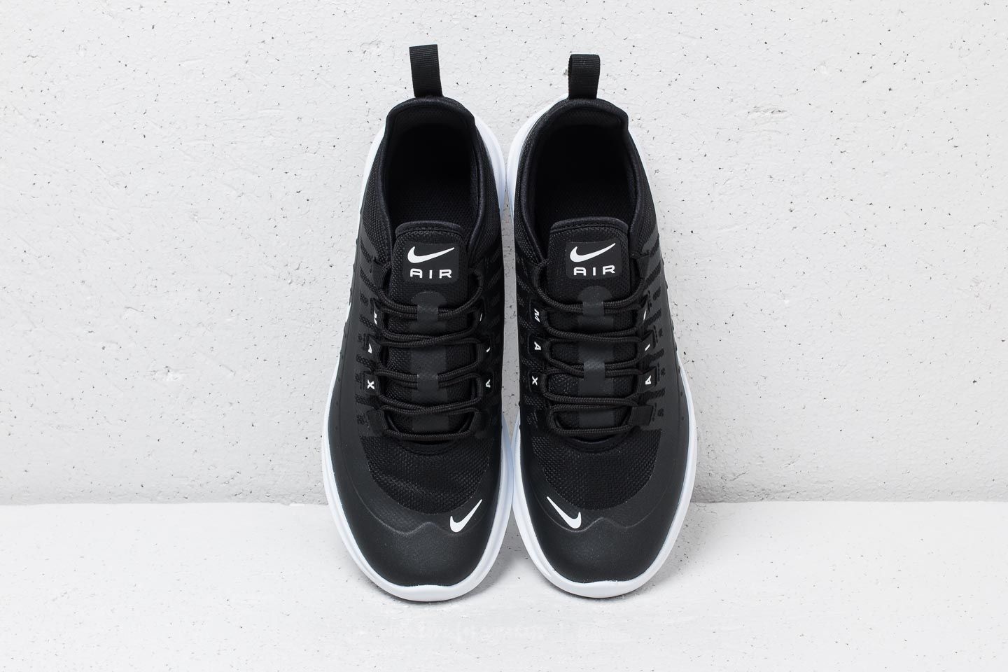 Women's shoes Nike Air Max Axis (GS) Black/ White
