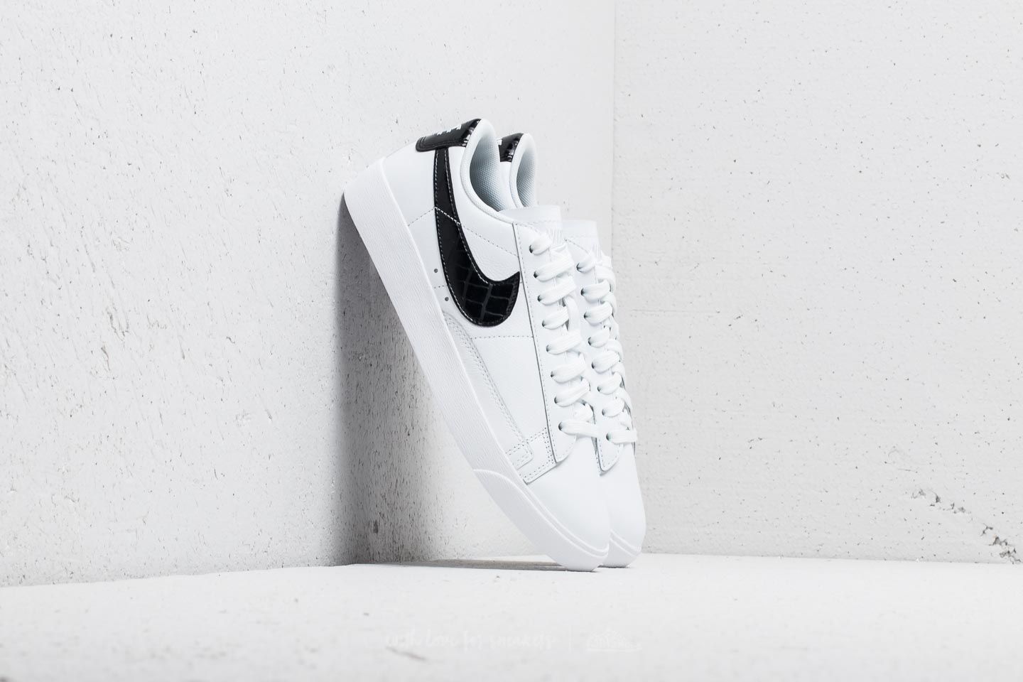 Női cipők Nike W Blazer Low White/ Black