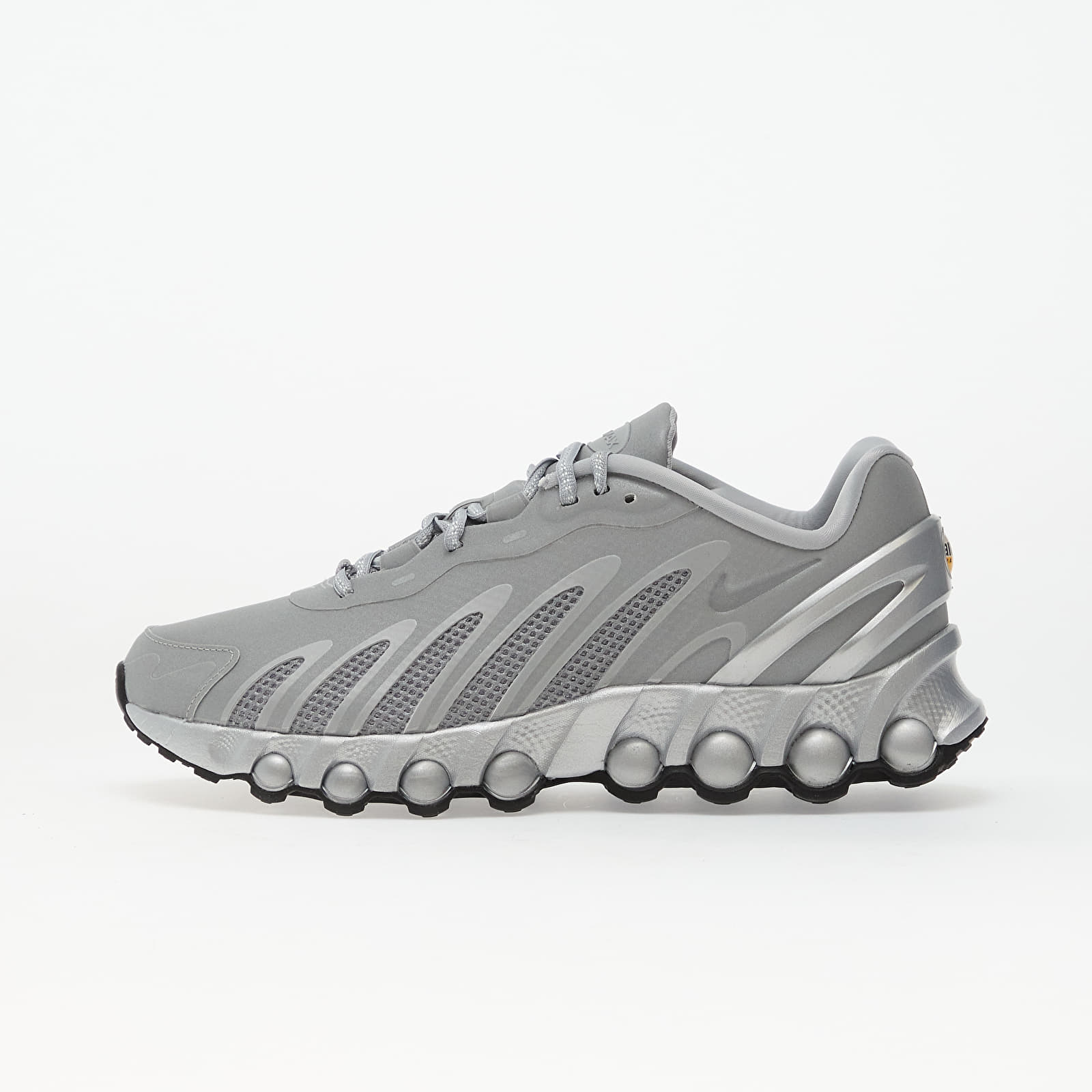 Muške tenisice Nike Air Max Dn8 Metallic Silver/ Metallic Silver-Black