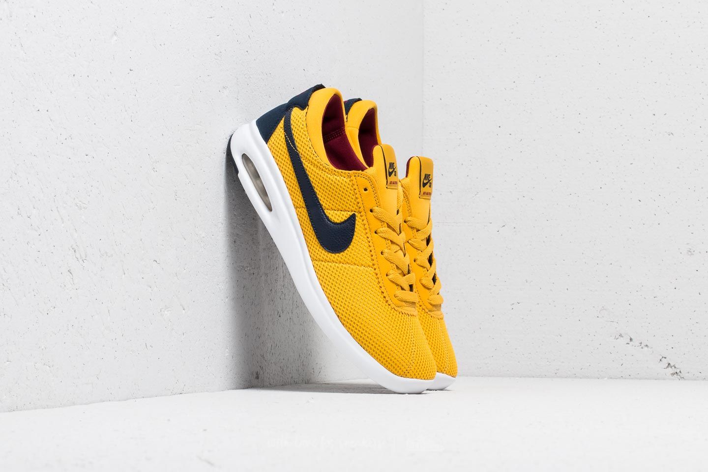 Nike bruin yellow sales