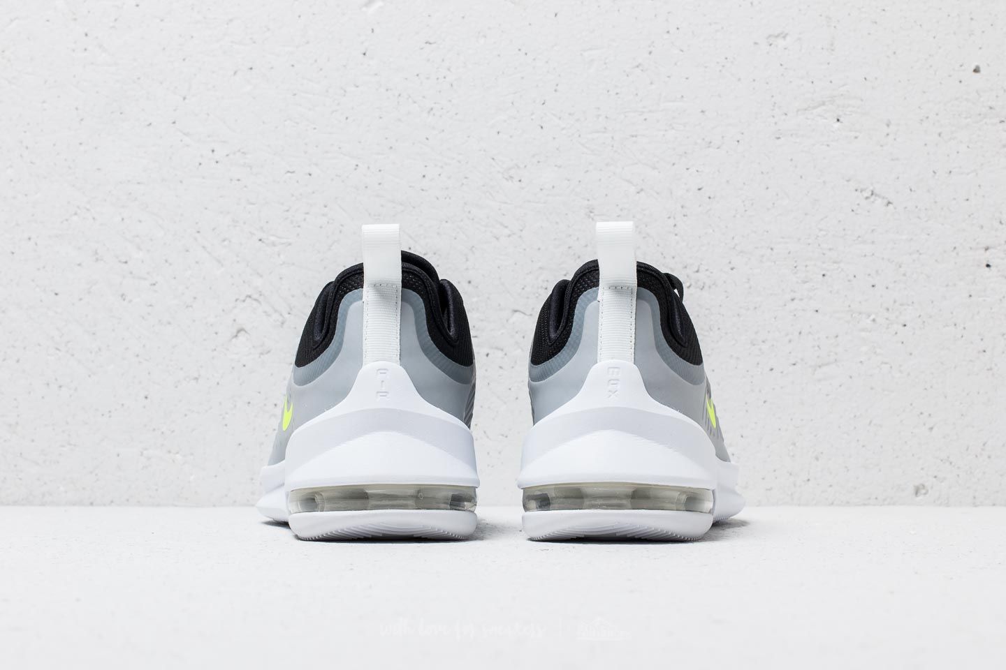 Nike air max axis black volt wolf grey best sale