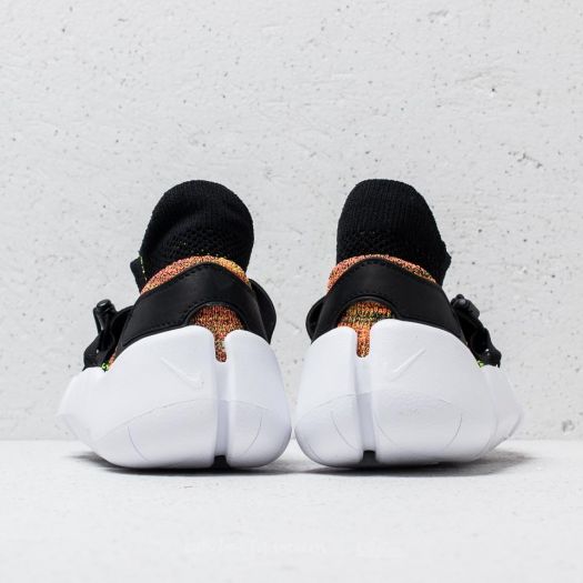 Nike footscape flyknit dm black on sale