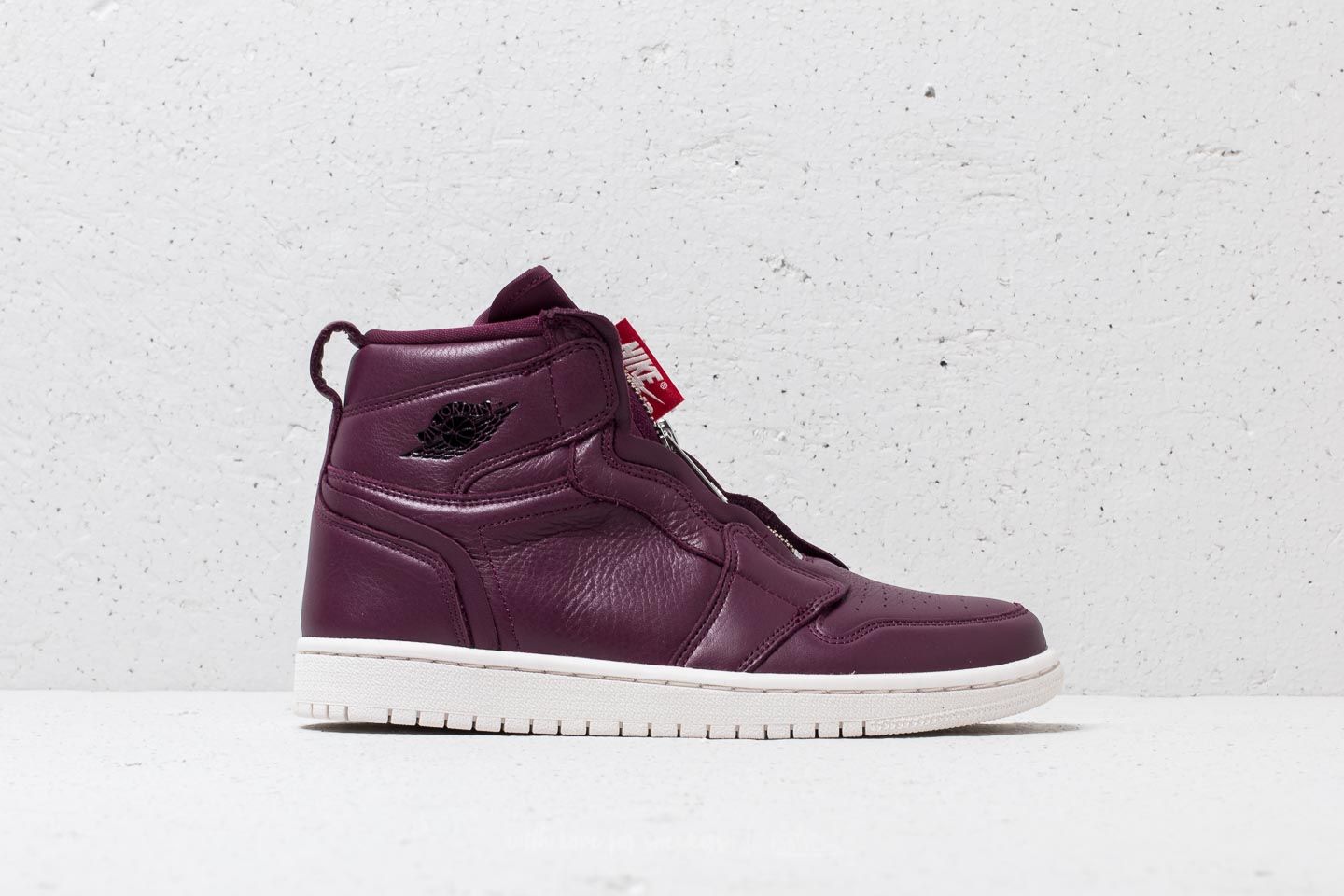 Air jordan 1 high zip premium women's shoe store
