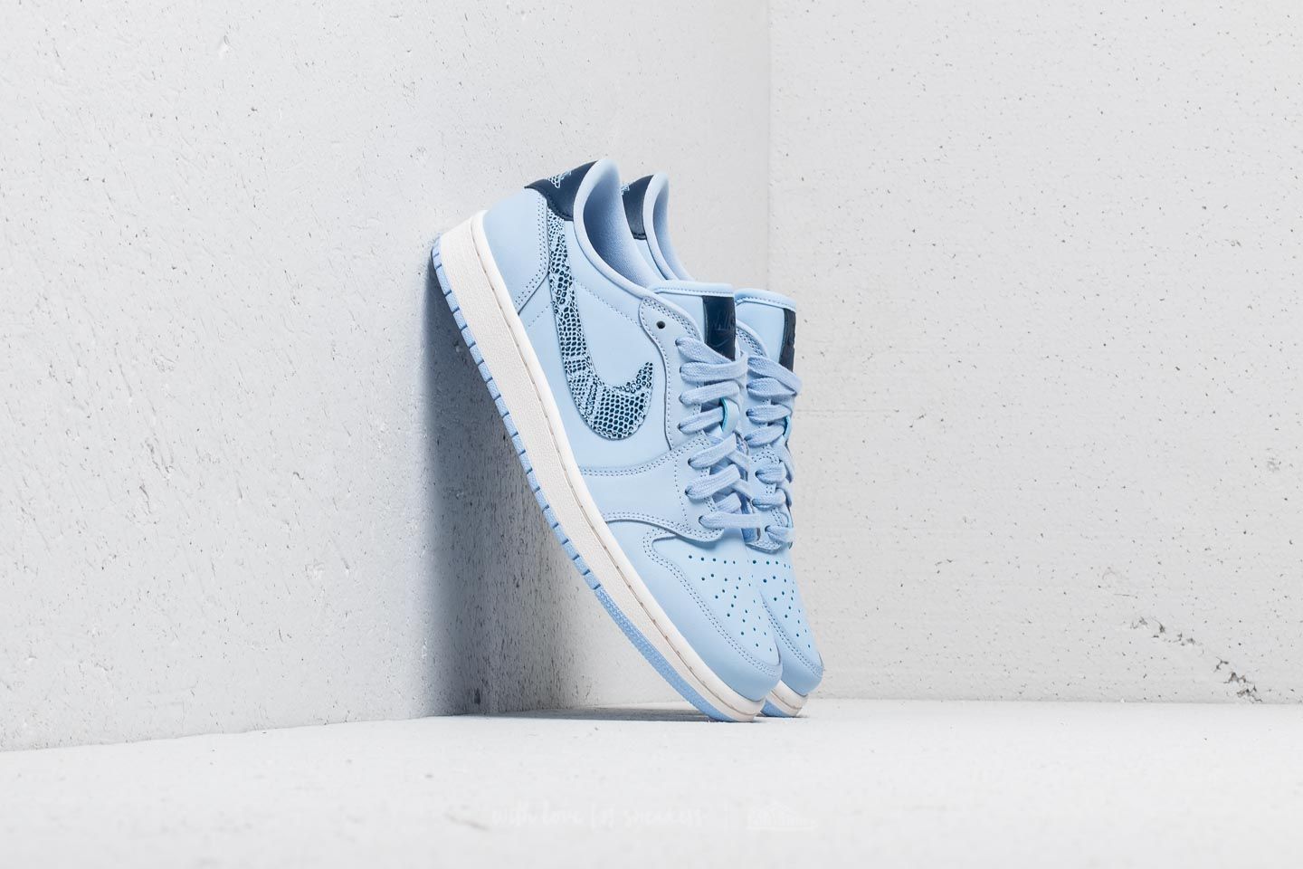 Damen Sneaker und Schuhe Air Jordan 1 Retro Low OG WMNS Royal Tint/ Navy-Phantom