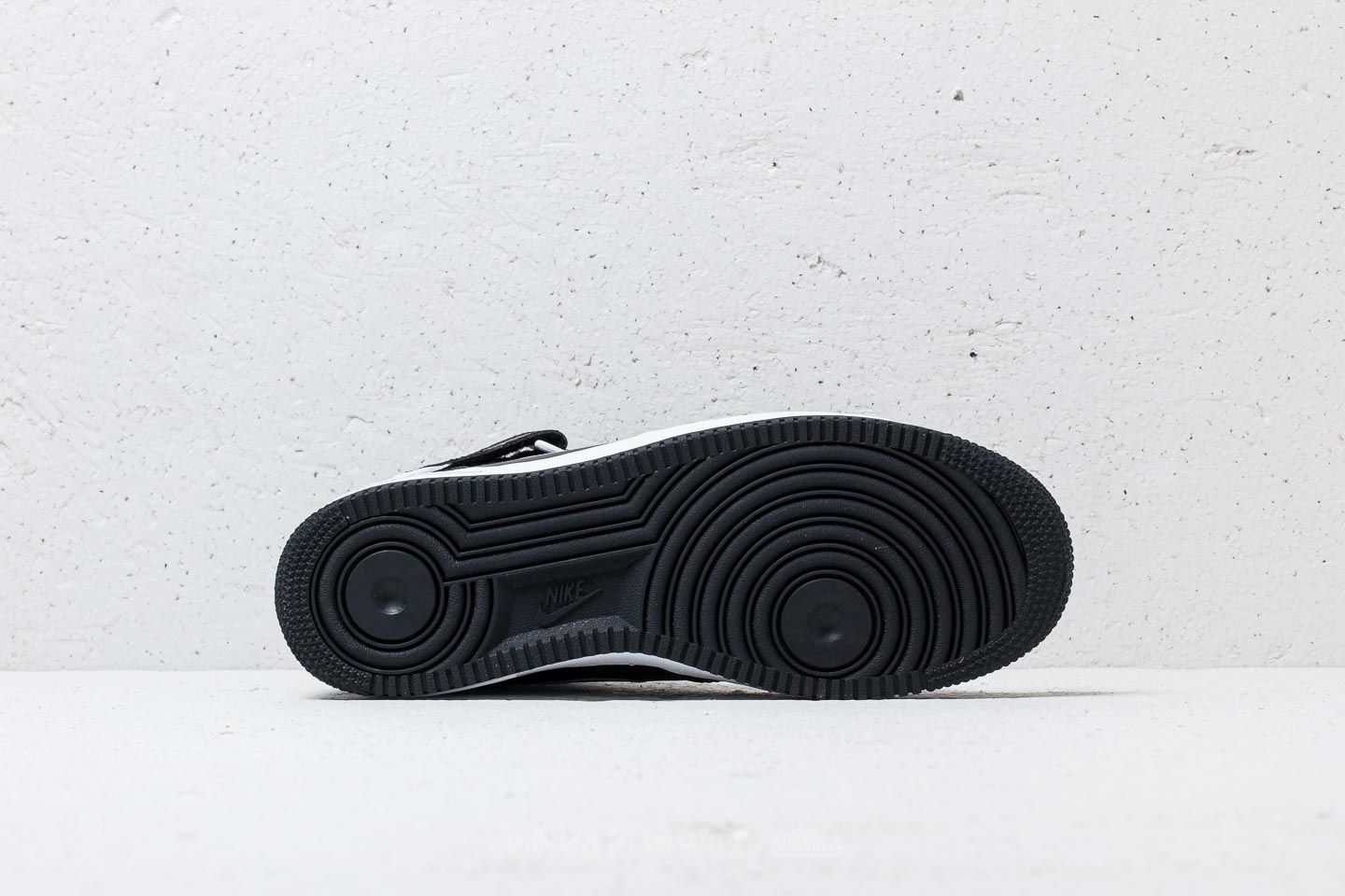 Zapatillas Hombre Nike Air Force 1 Mid '07 Leather Black/ White