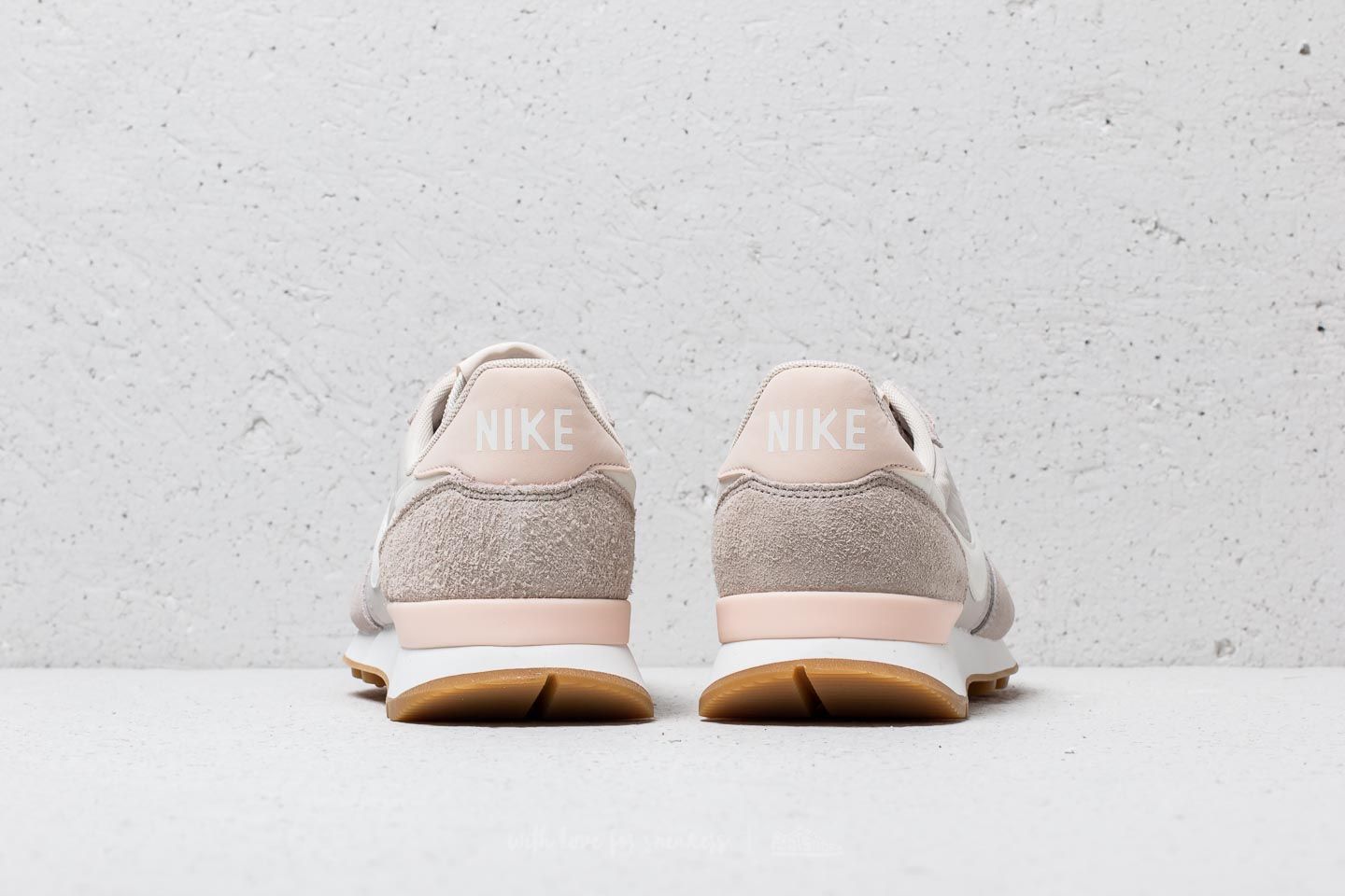 Nike internationalist sale desert sand