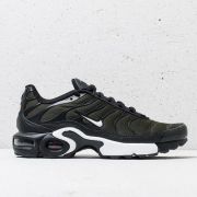 Nike air max top plus black and sequoia