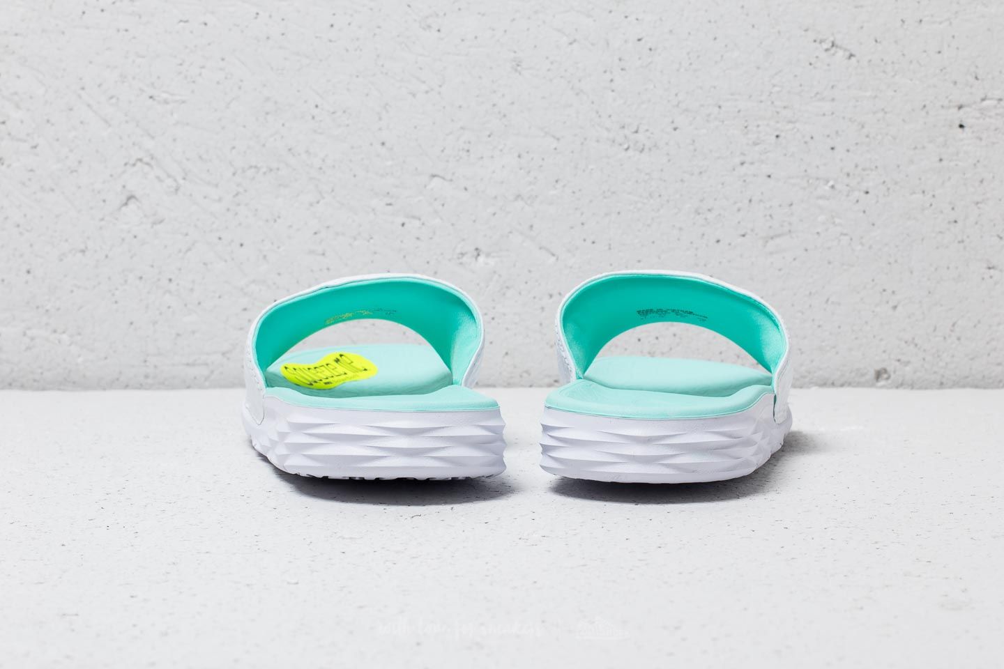 Women's shoes Nike Wmns Benassi Solarsoft White/ Artisan Teal