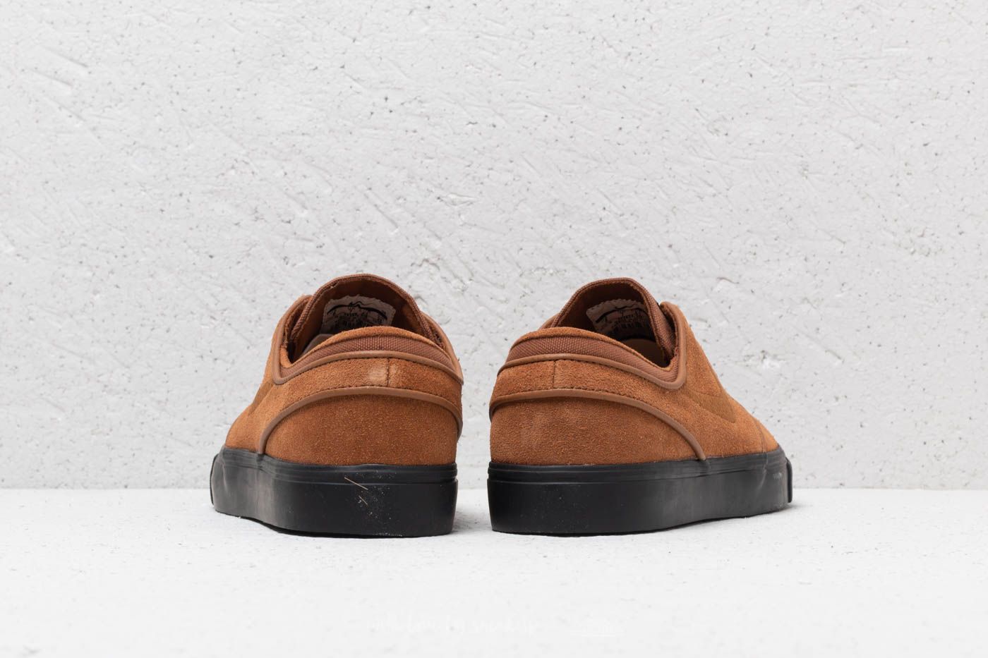 Nike janoski store british tan
