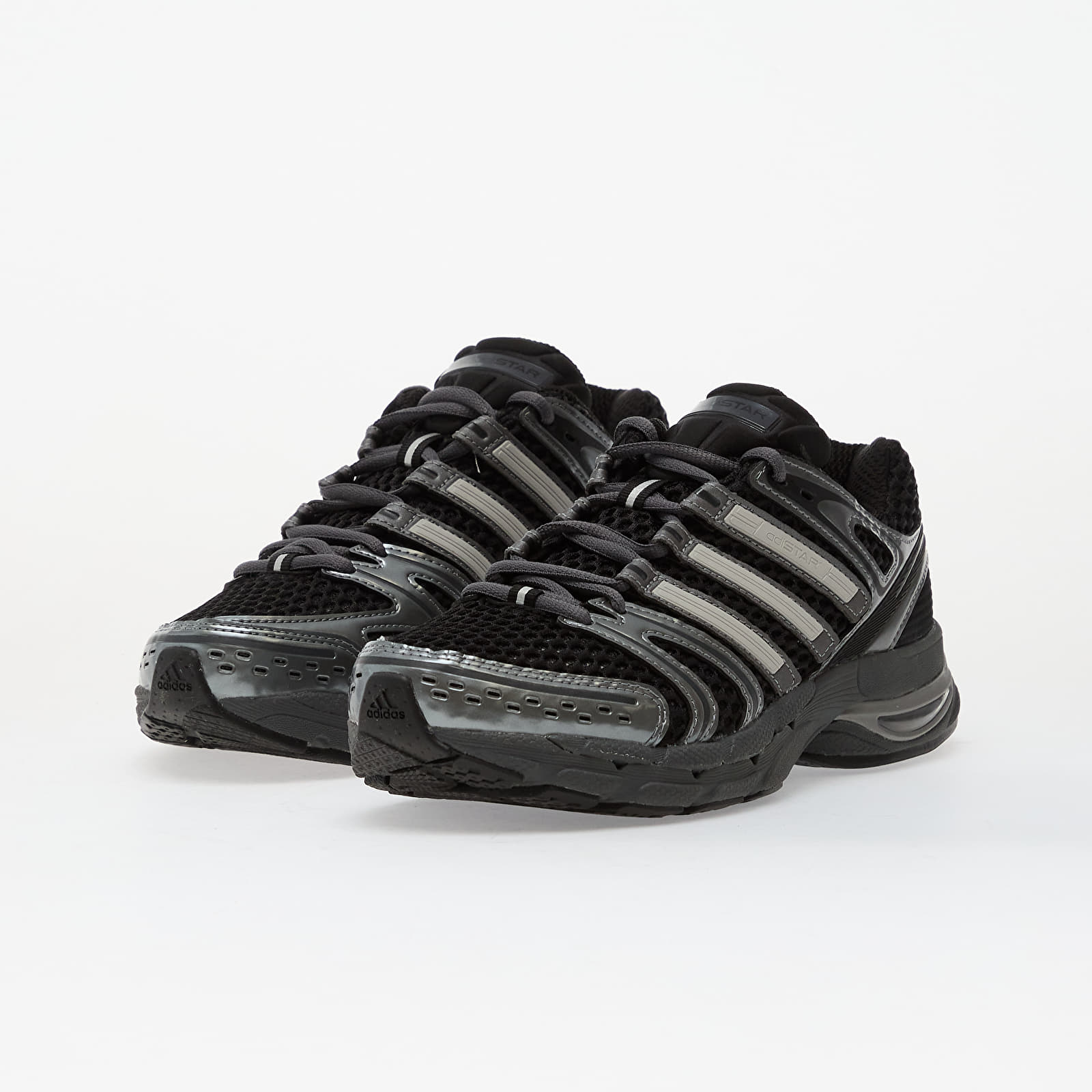 Skor för kvinnor adidas Adistar Control 5 W Core Black/ Grey Six/ Grey Two