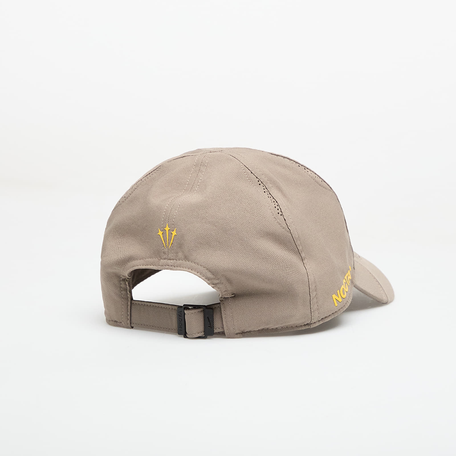 Cappelli Nike x NOCTA S.S.C. Cap CS Olive Grey/ Yellow Ochre