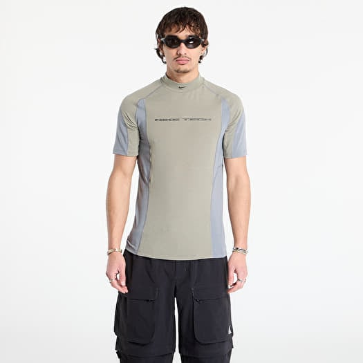 Tričko Nike Men's Dri-FIT Short-Sleeve Base Layer Light Army/ Cool Grey/ Cool Grey/ Black