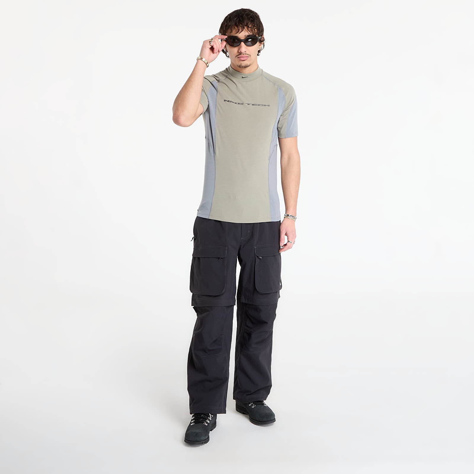 T-shirts Nike Men's Dri-FIT Short-Sleeve Base Layer Light Army/ Cool Grey/ Cool Grey/ Black