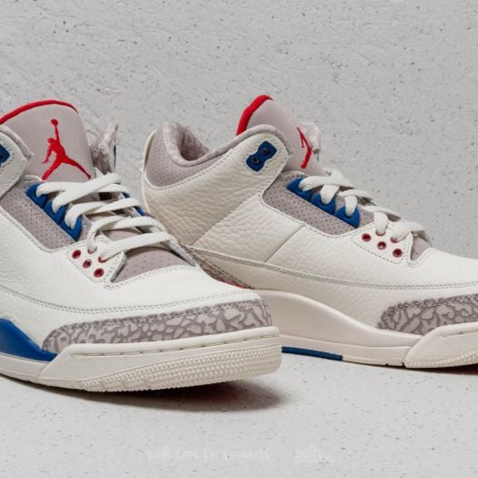 Air Jordan 3 Retro